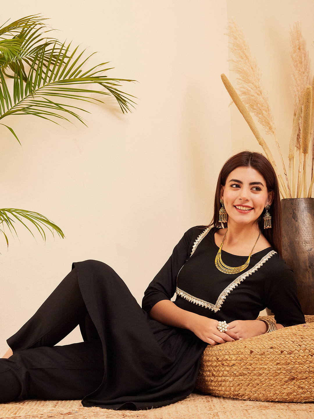 InWeave Women's Black Round Neck Square Gota Work Kurta Pant Set - Swadesiicart