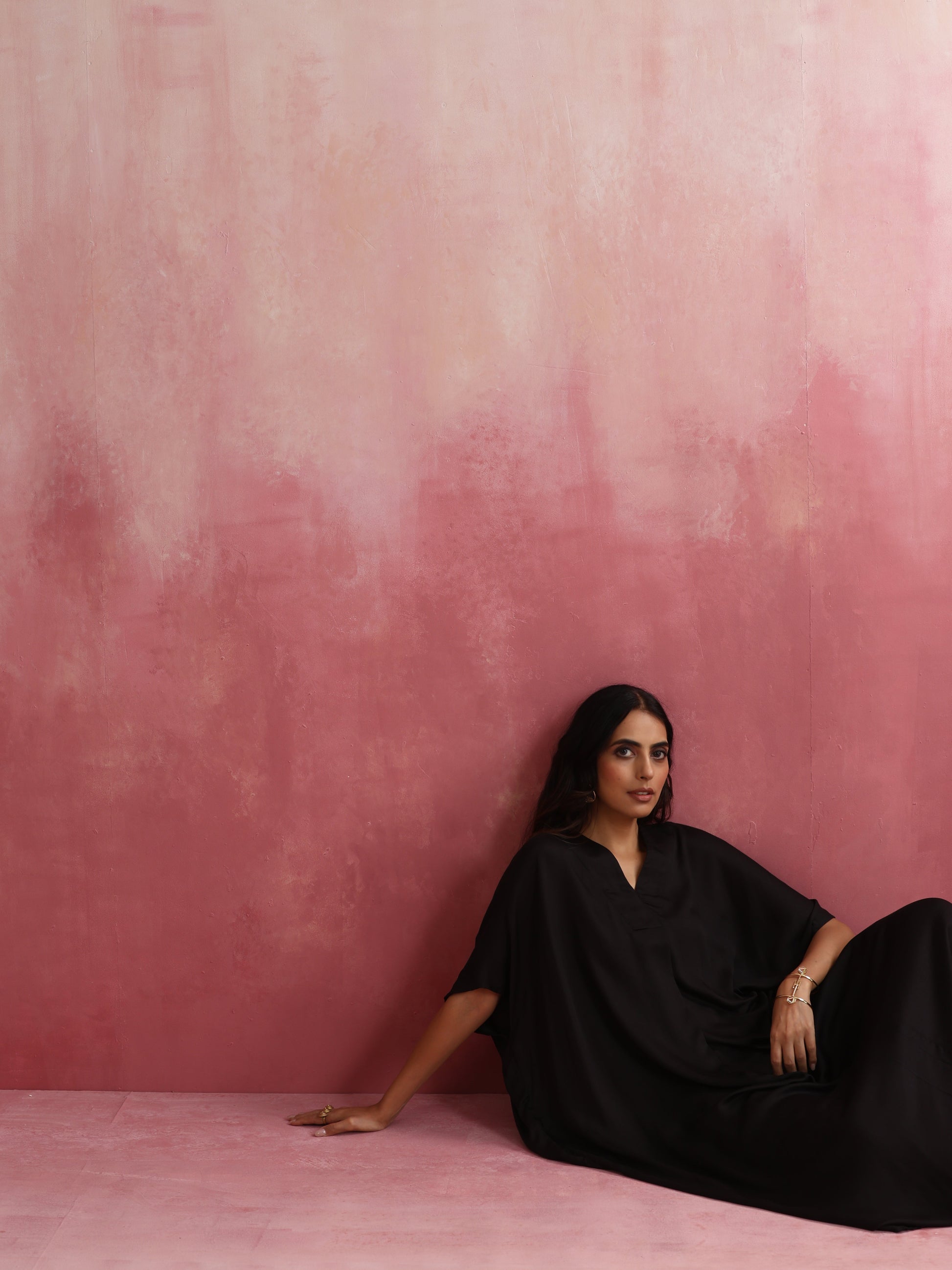trueBrowns Black Modal Kaftan Kurta Set | Swadesiicart