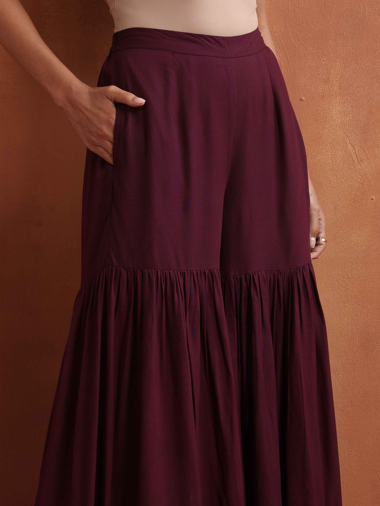 trueBrowns Purple Floral Print Sharara Set | Swadesiicart