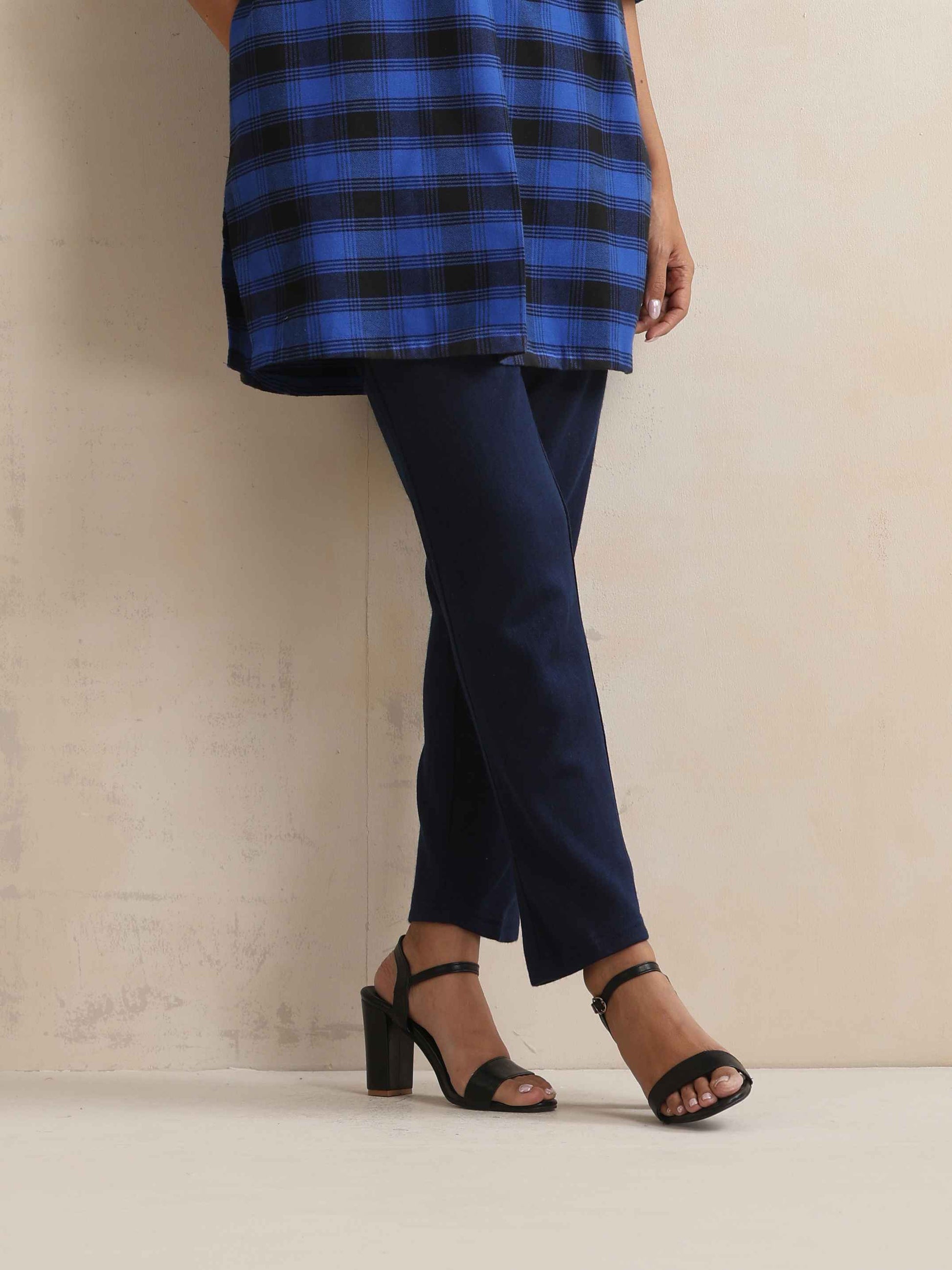 trueBrowns Blue Check Winter Top | Swadesiicart