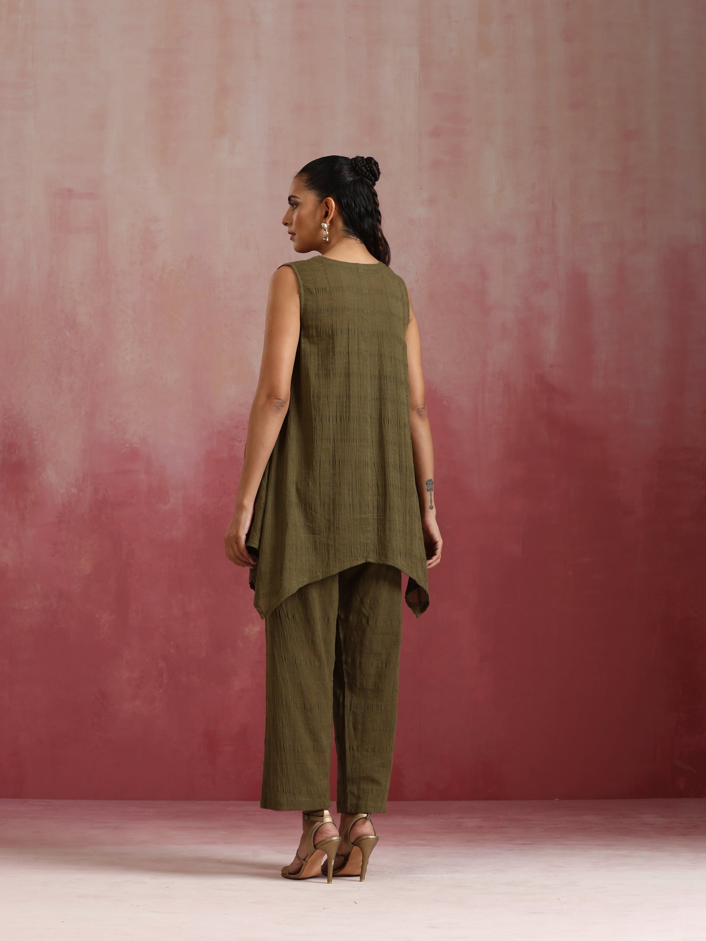 trueBrowns Olive Cotton Dobby Dobby Co-ord set - Swadesiicart