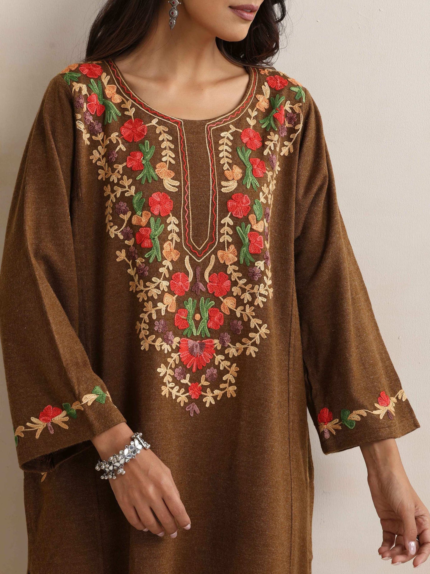 trueBrowns Brown Kashmiri Embroidered Woollen Phiran Kurta | Swadesiicart