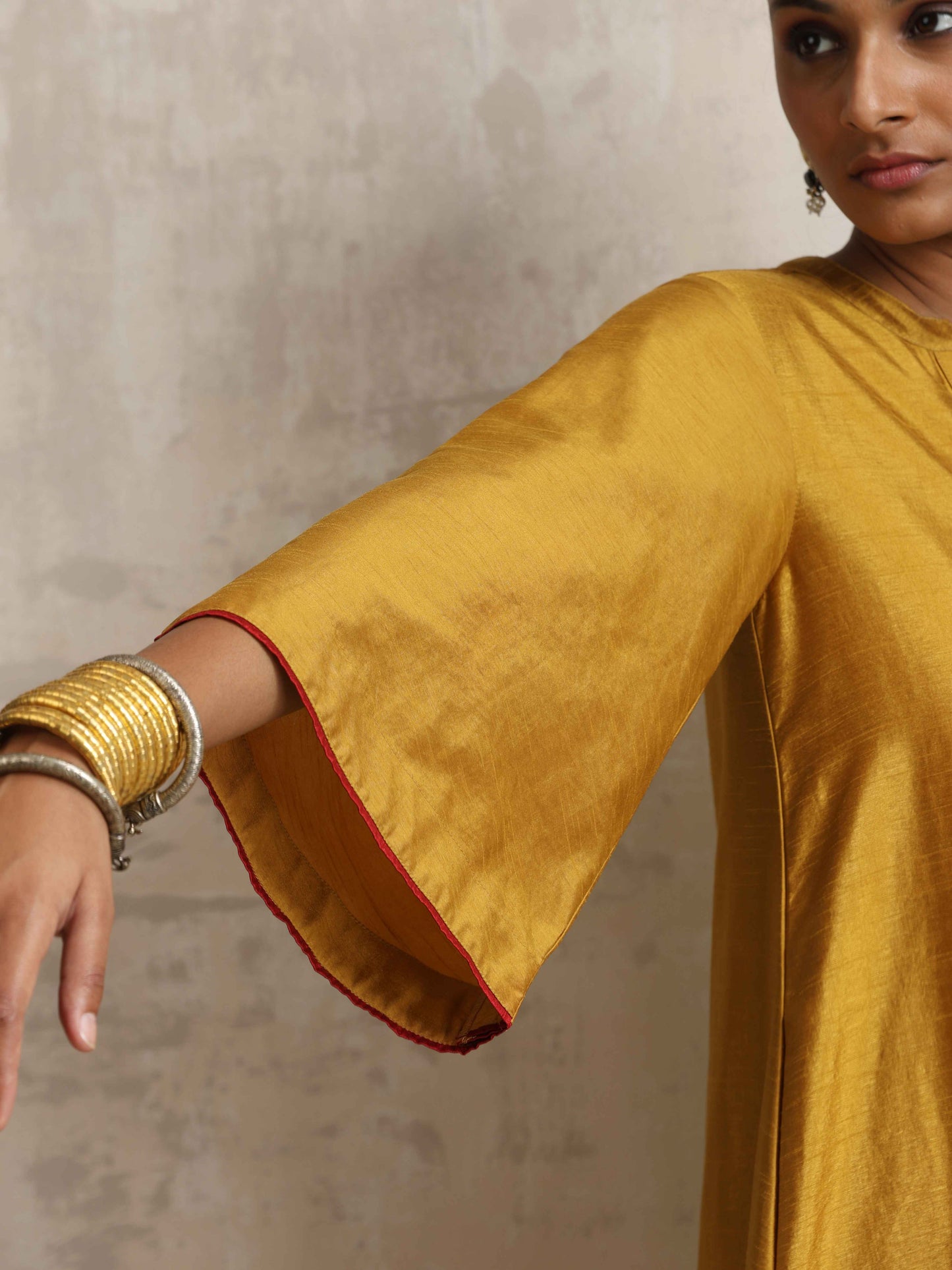 trueBrowns Gold Silk Kurta Set | Swadesiicart
