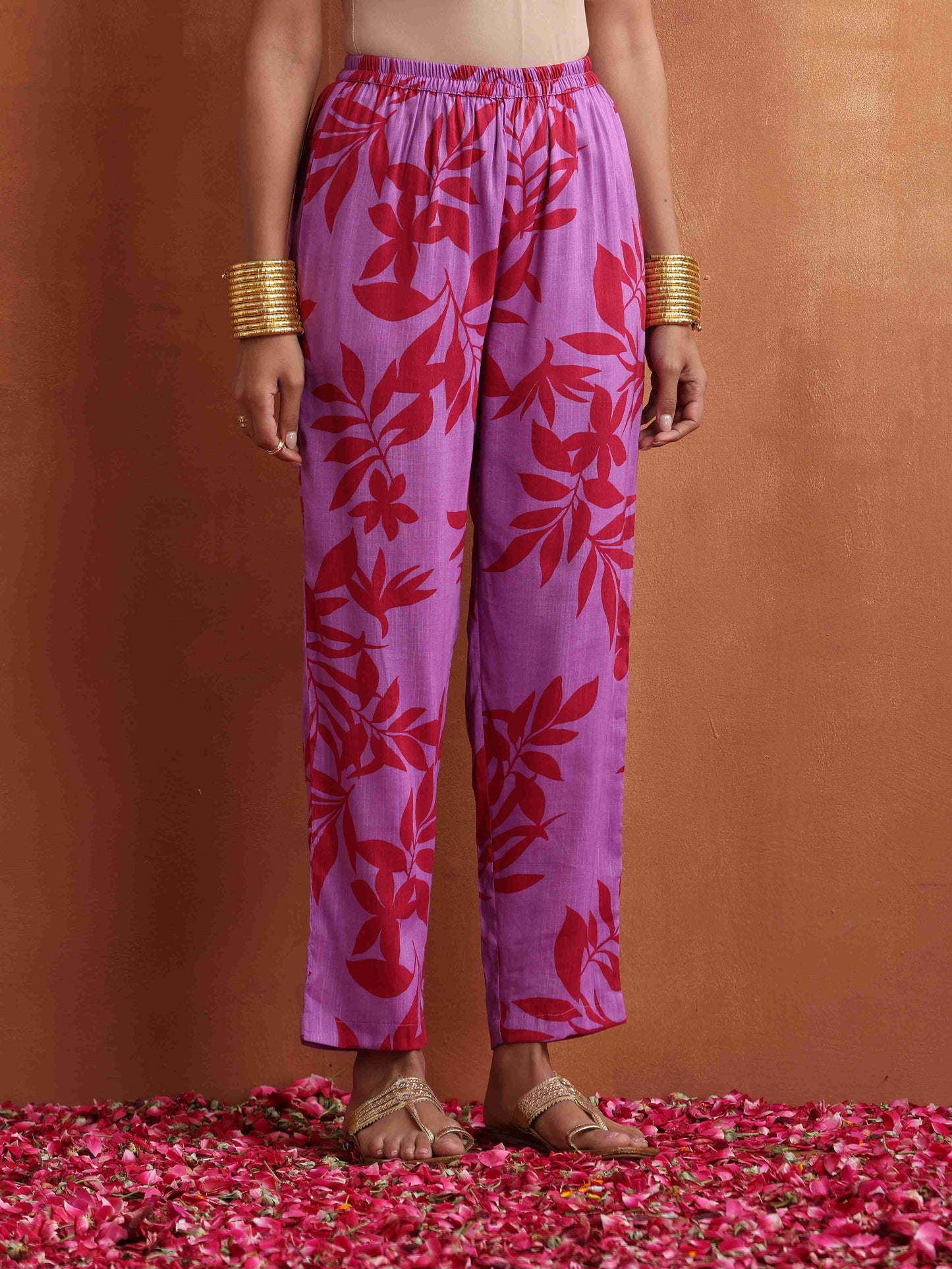 trueBrowns Purple Print Straight Kurta Set | Swadesiicart