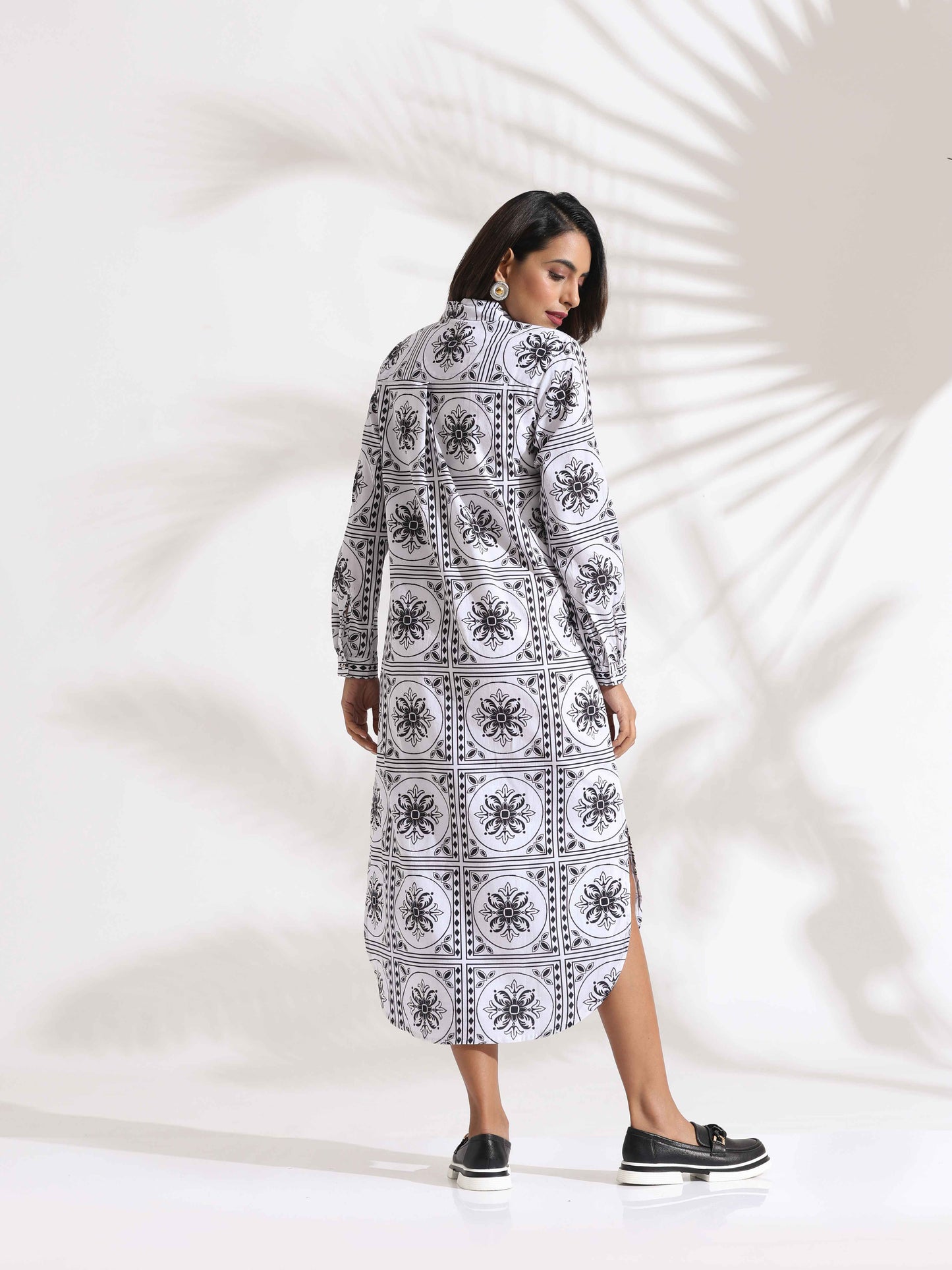 trueBrowns White Cotton Print Shirt Dress | Swadesiicart