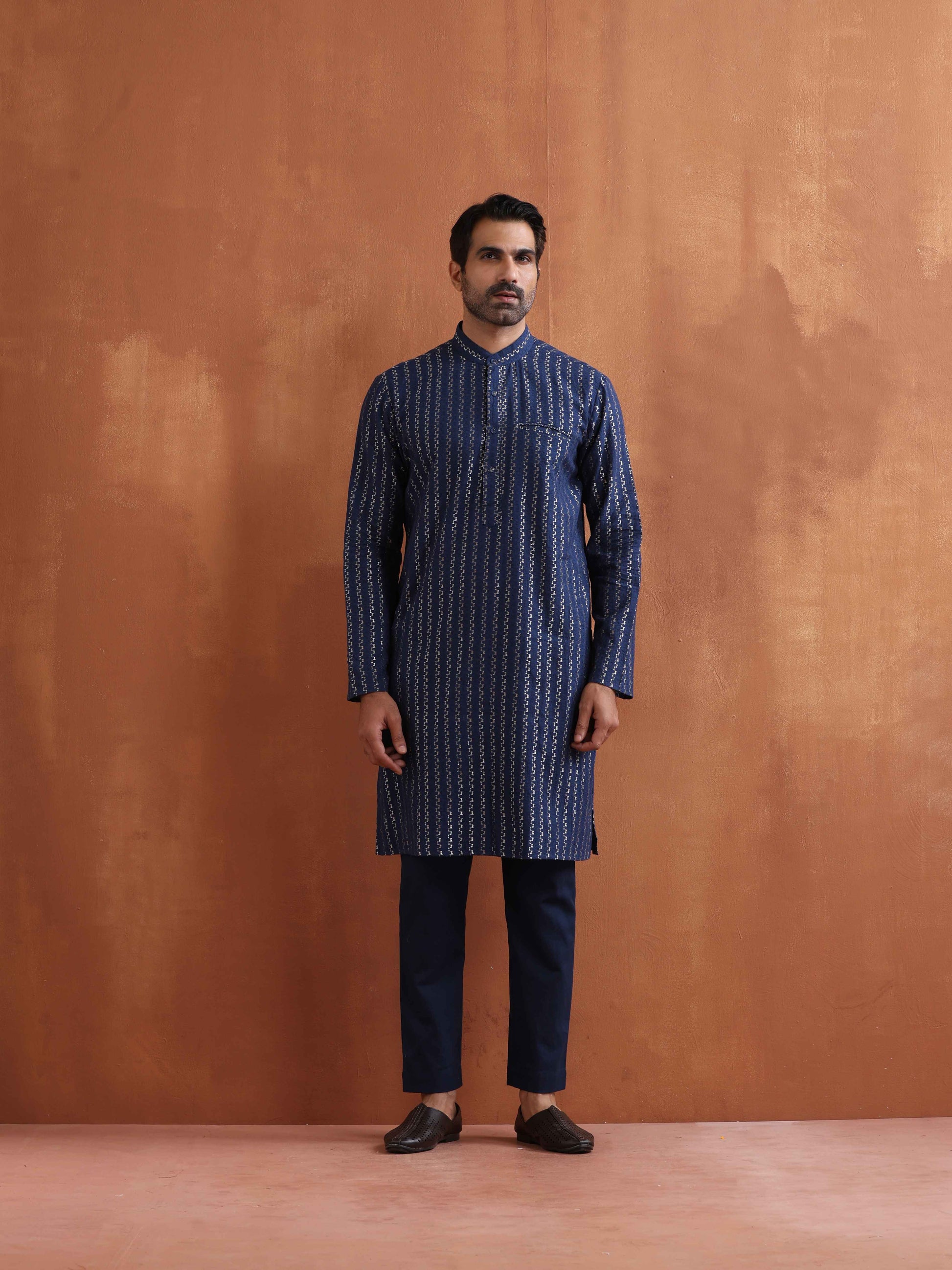 trueBrowns Men's Blue Cotton Dobby Kurta | Swadesiicart