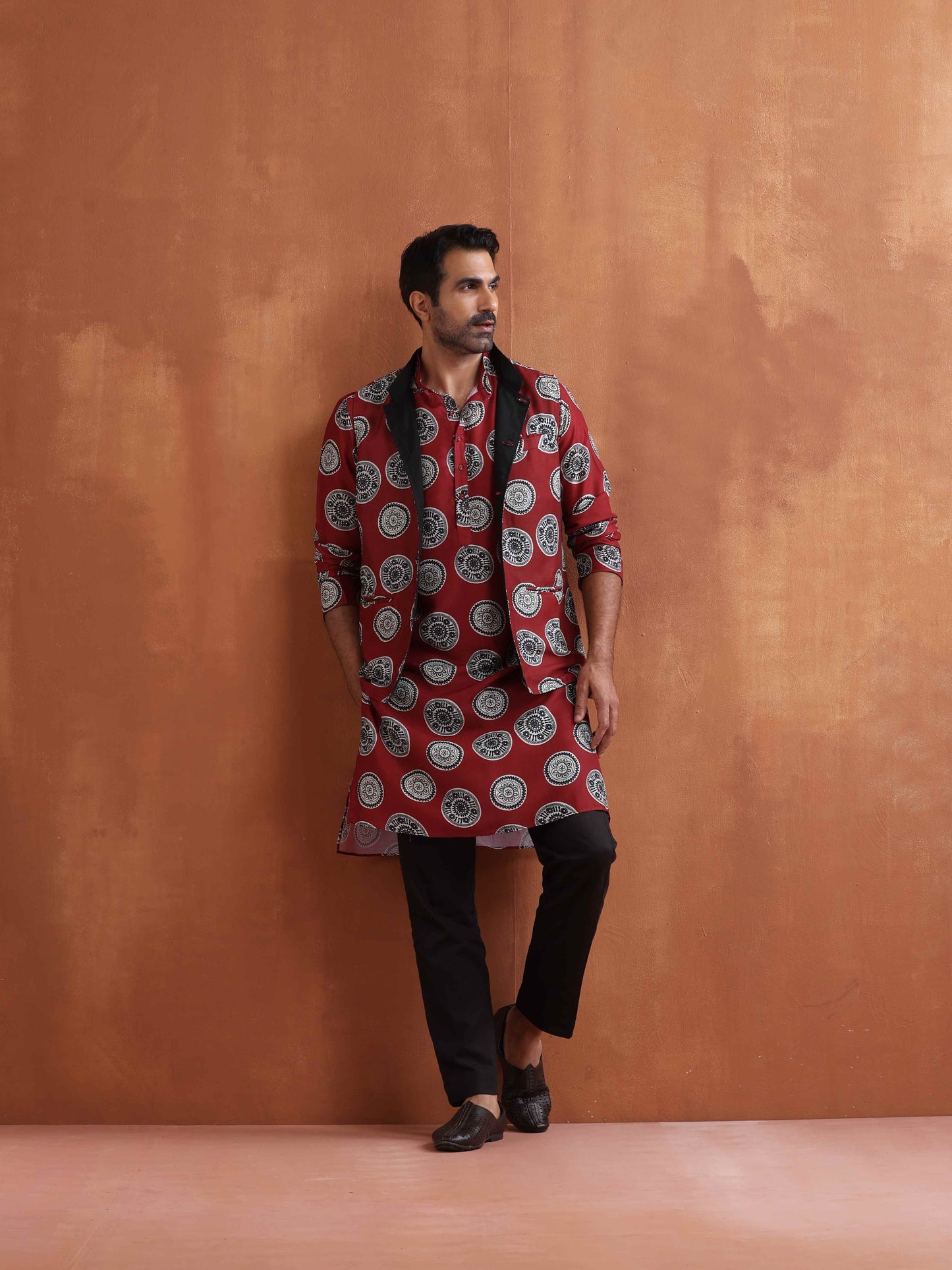 trueBrowns Men's Rust Printed Kurta | Swadesiicart