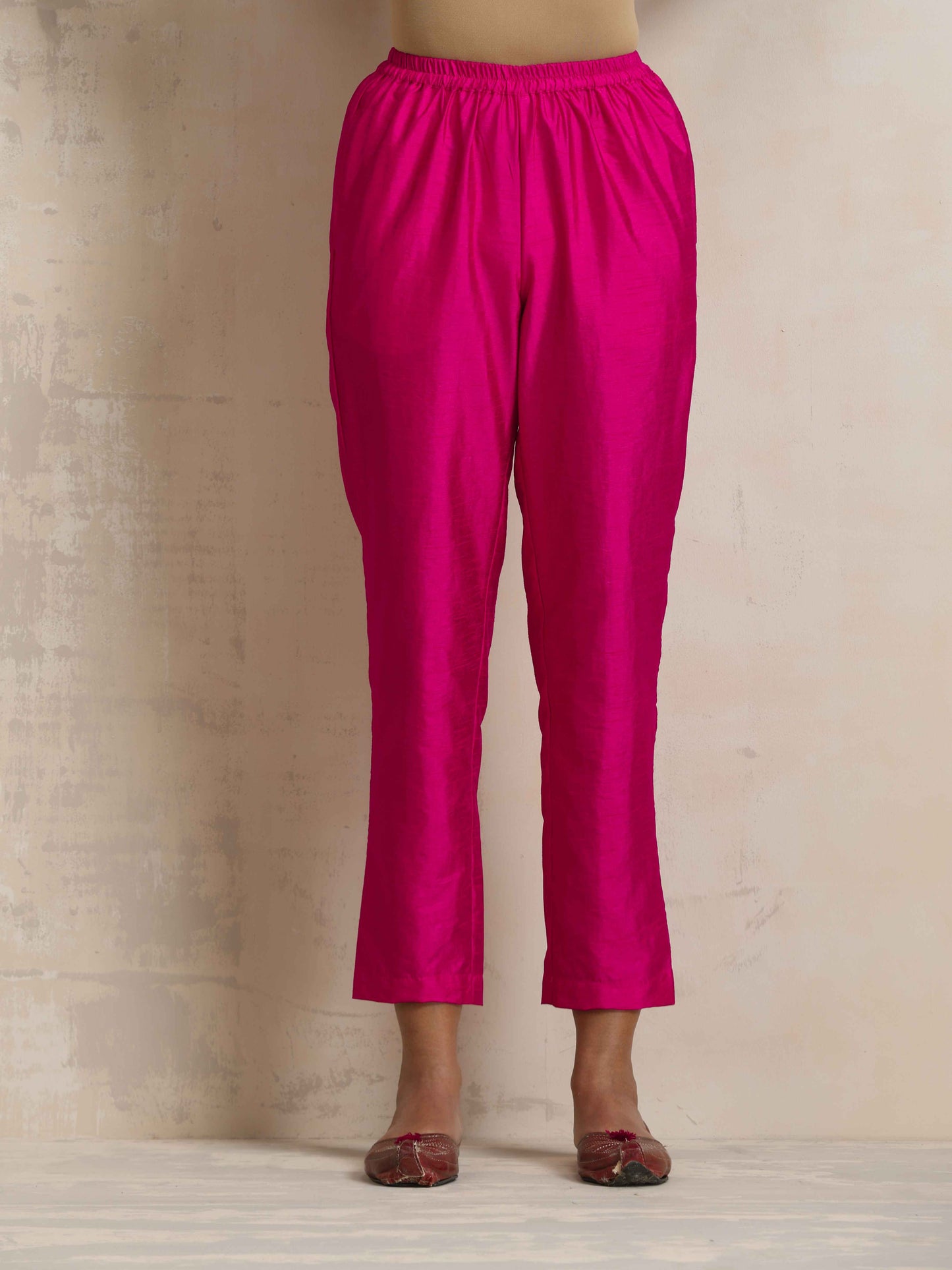 trueBrowns Pink Silk High Slit Kurta Set | Swadesiicart