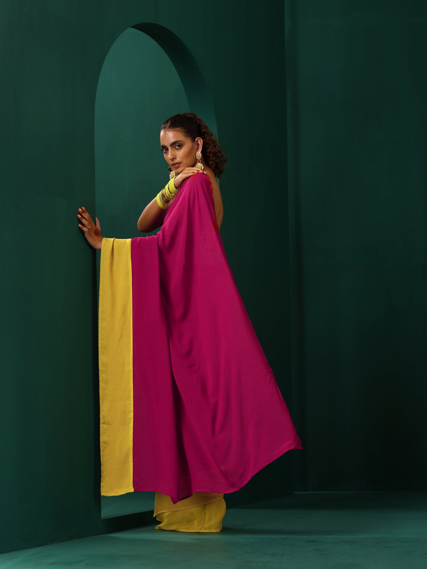 trueBrowns Lime Yellow Pink Muslin Silk Ready to Wear Saree | Swadesiicart
