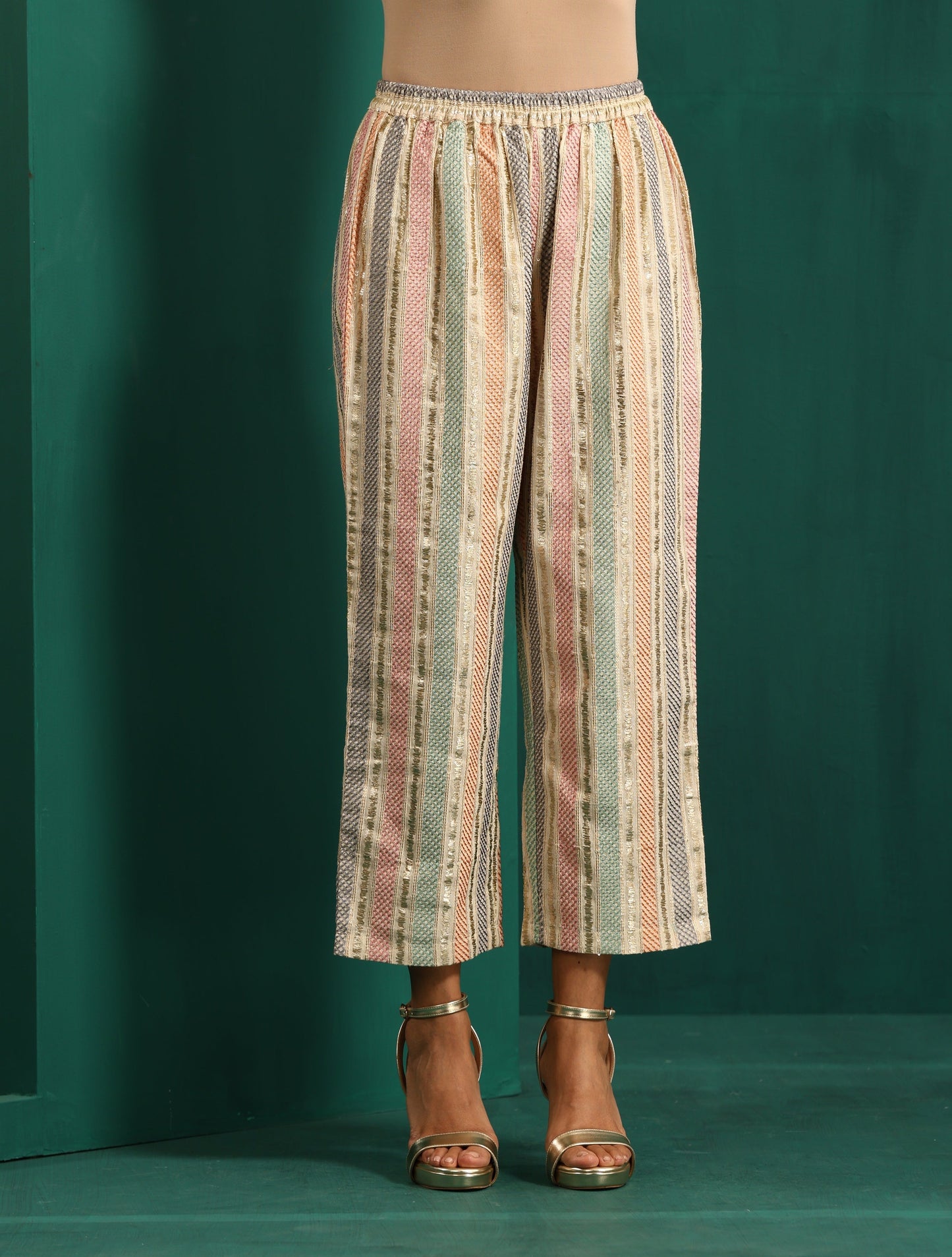 trueBrowns Ivory Tonal Cotton Kurta with Embroidered Pants | Swadesiicart