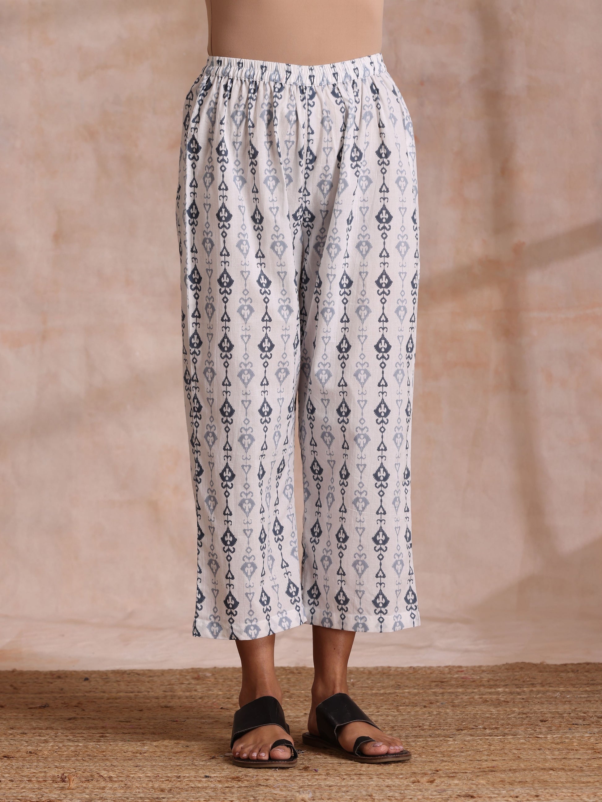 trueBrowns Grey On White Ikat Print Cotton Baggy Sleeve Co-Ord Set - Swadesiicart
