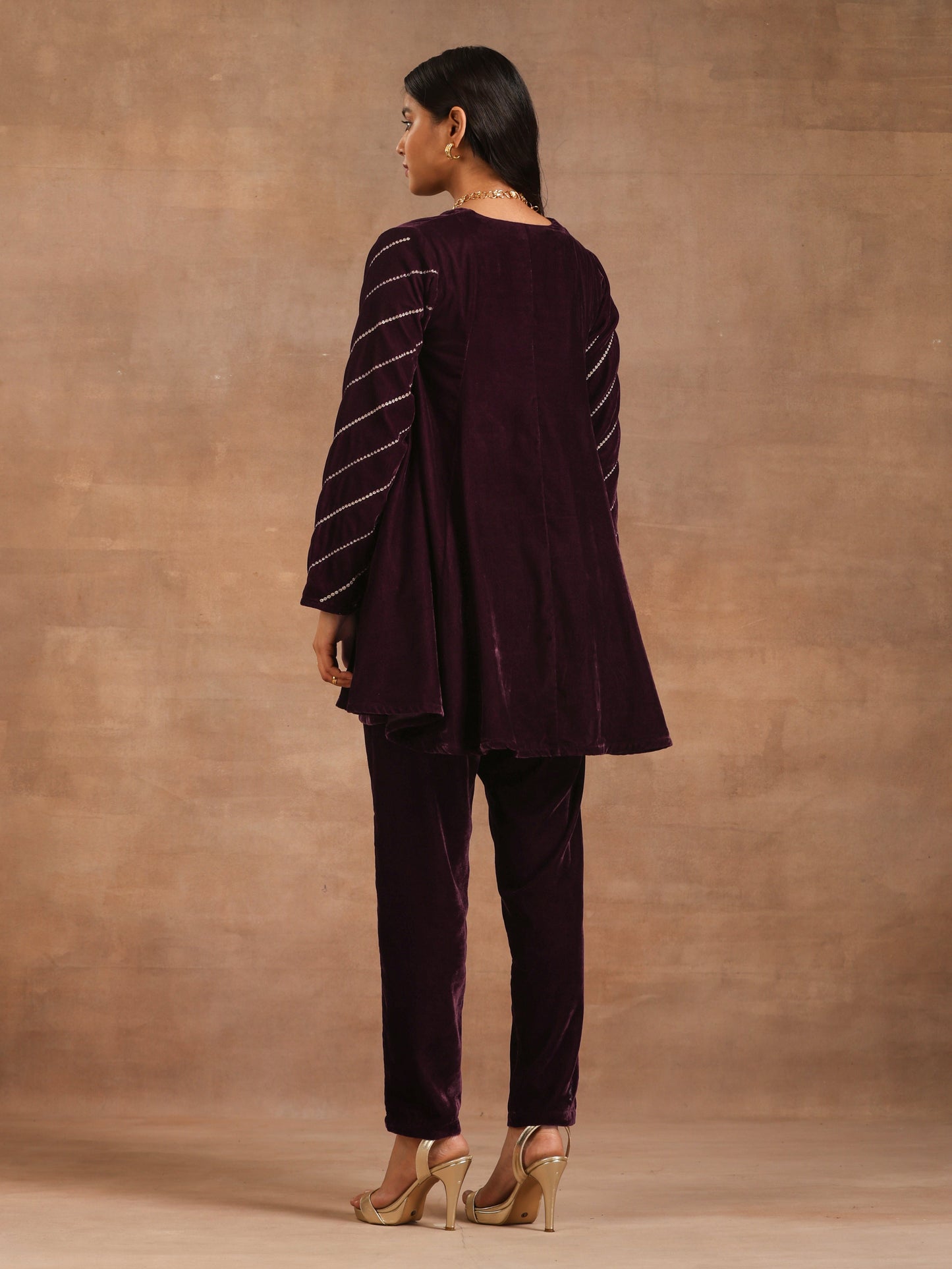 trueBrowns Wine Velvet Sleeve Embroidered Co-ord Set - Swadesiicart