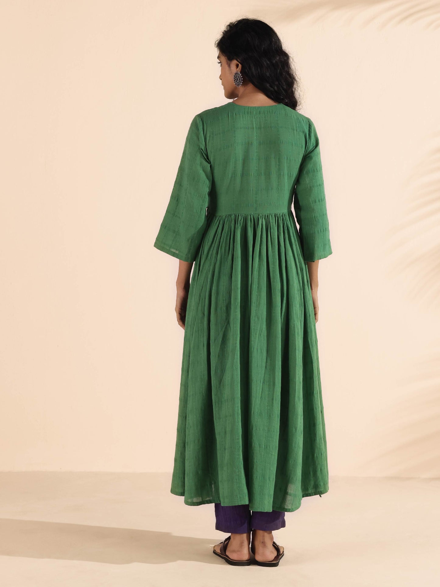 trueBrowns Green Cotton Dobby Flared Kurta Pant Set | Swadesiicart