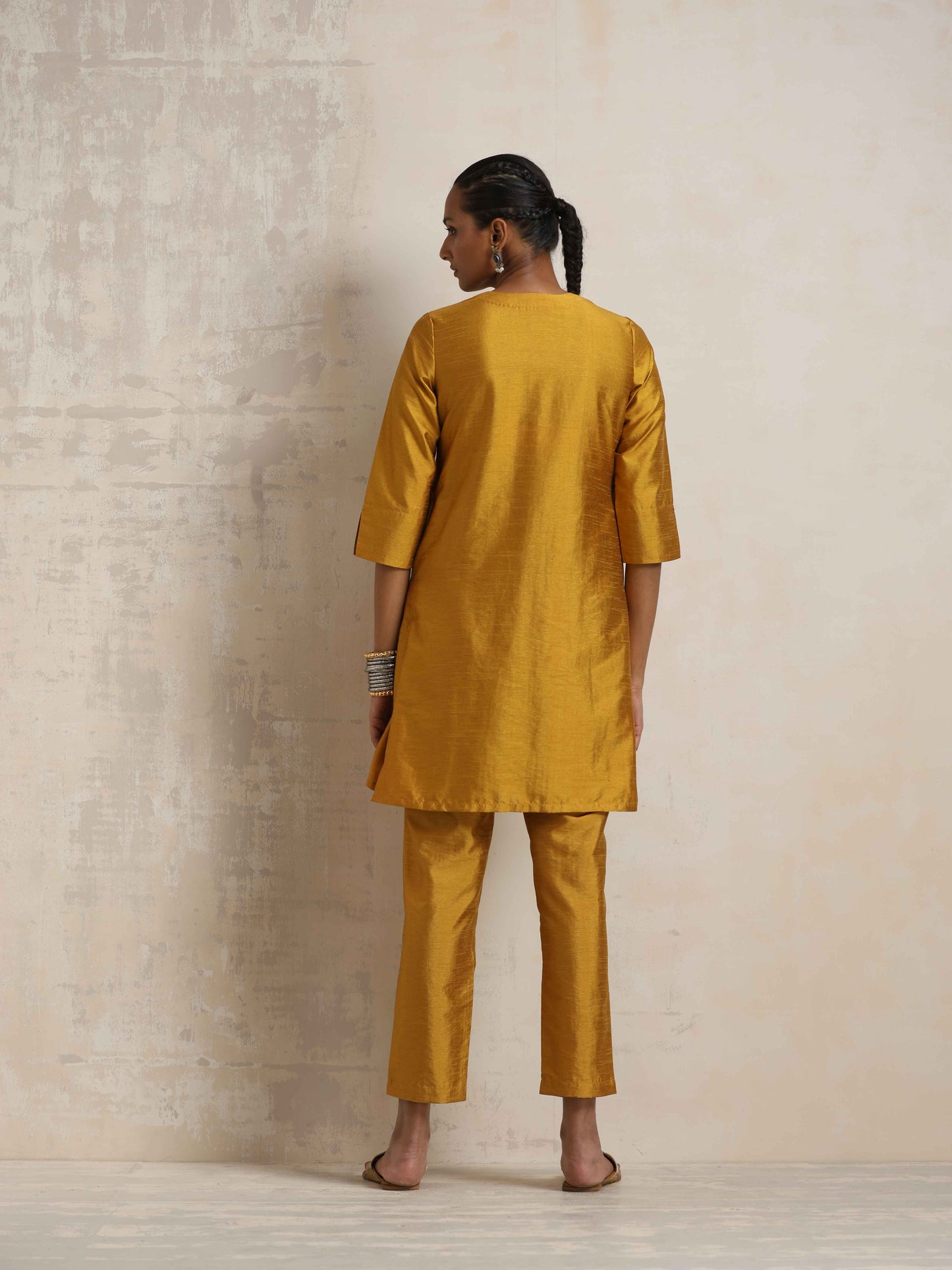 trueBrowns Gold Silk Kurta Co-ord Set - Swadesiicart