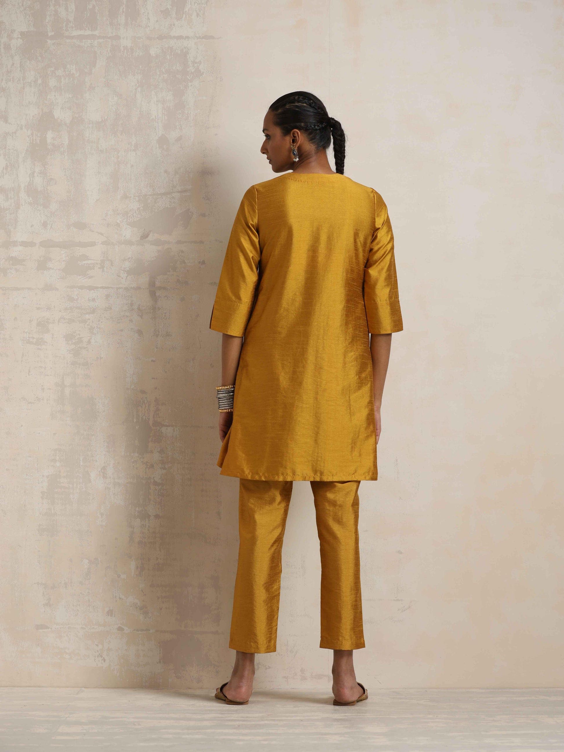 trueBrowns Gold Silk Kurta Co-ord Set - Swadesiicart
