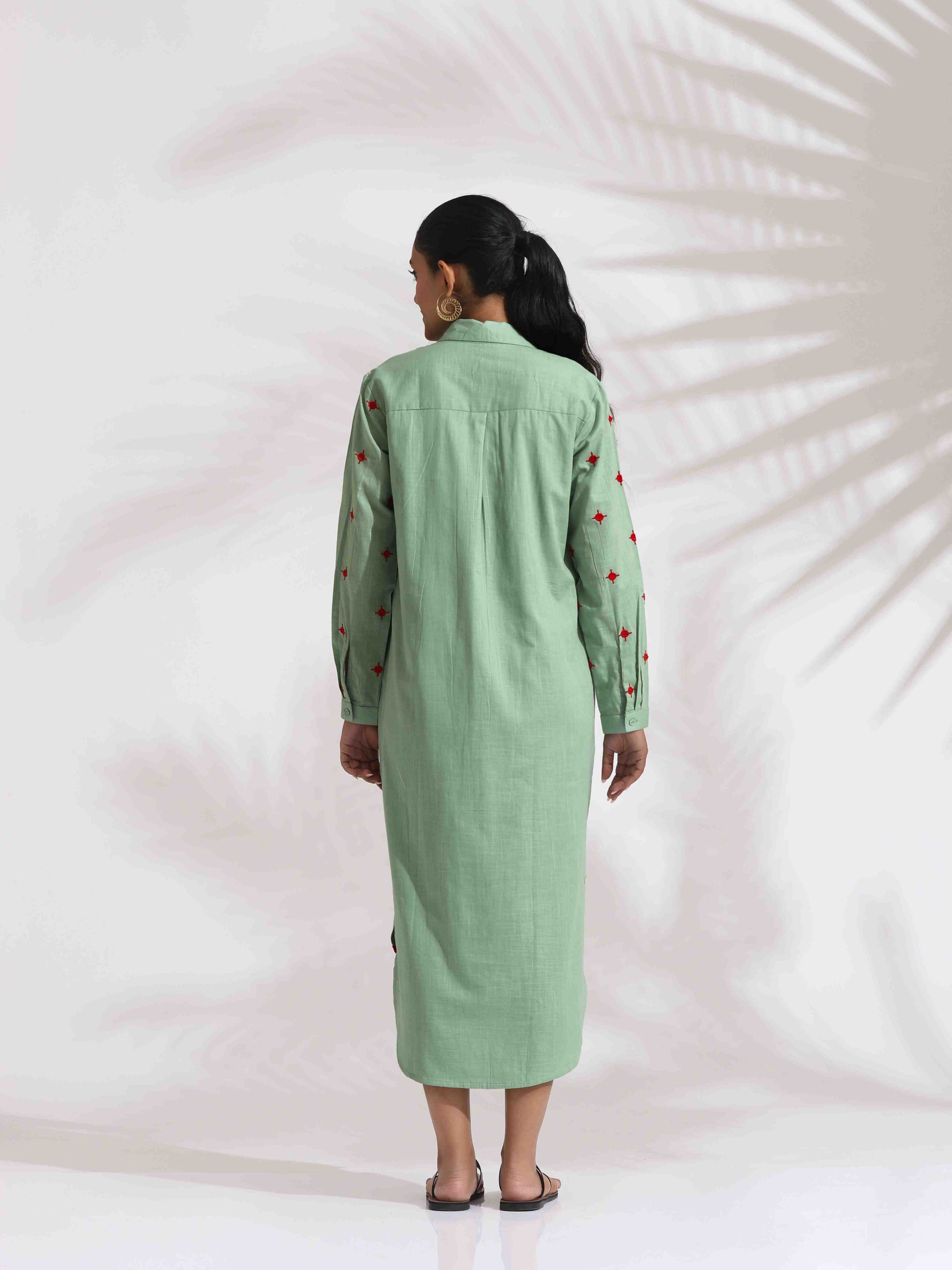 trueBrowns Green Cotton Embroidered Shirt Dress | Swadesiicart