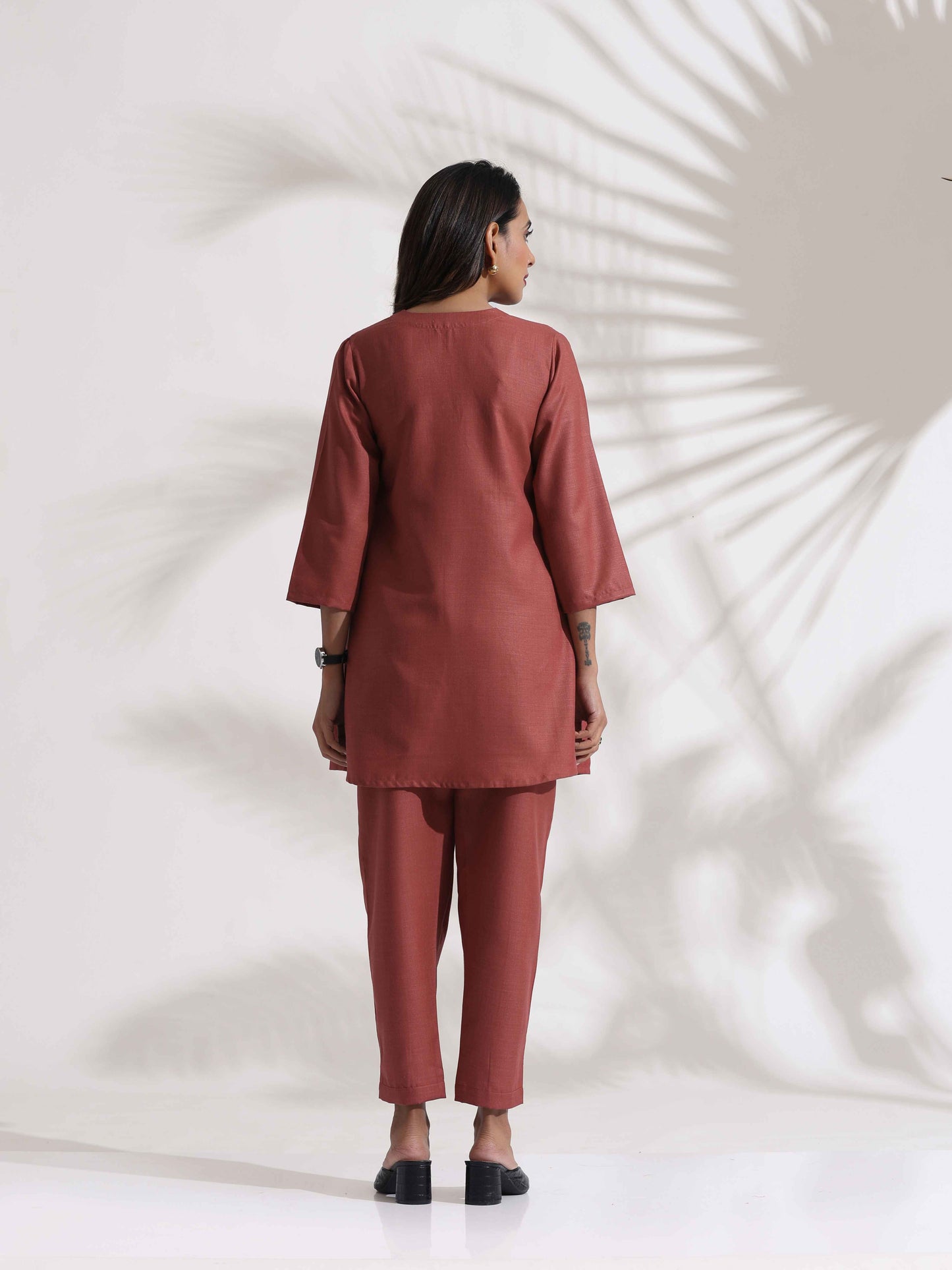 trueBrowns Pink Slub Pleated Co-ord Set - Swadesiicart