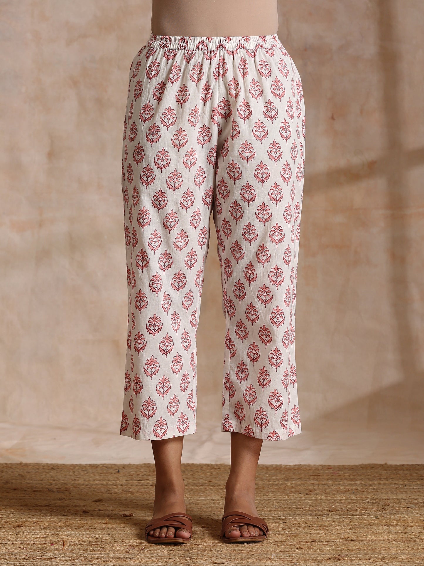 trueBrowns Pink Buta On White Block Print Cotton Kaftan Co-Ord Set - Swadesiicart