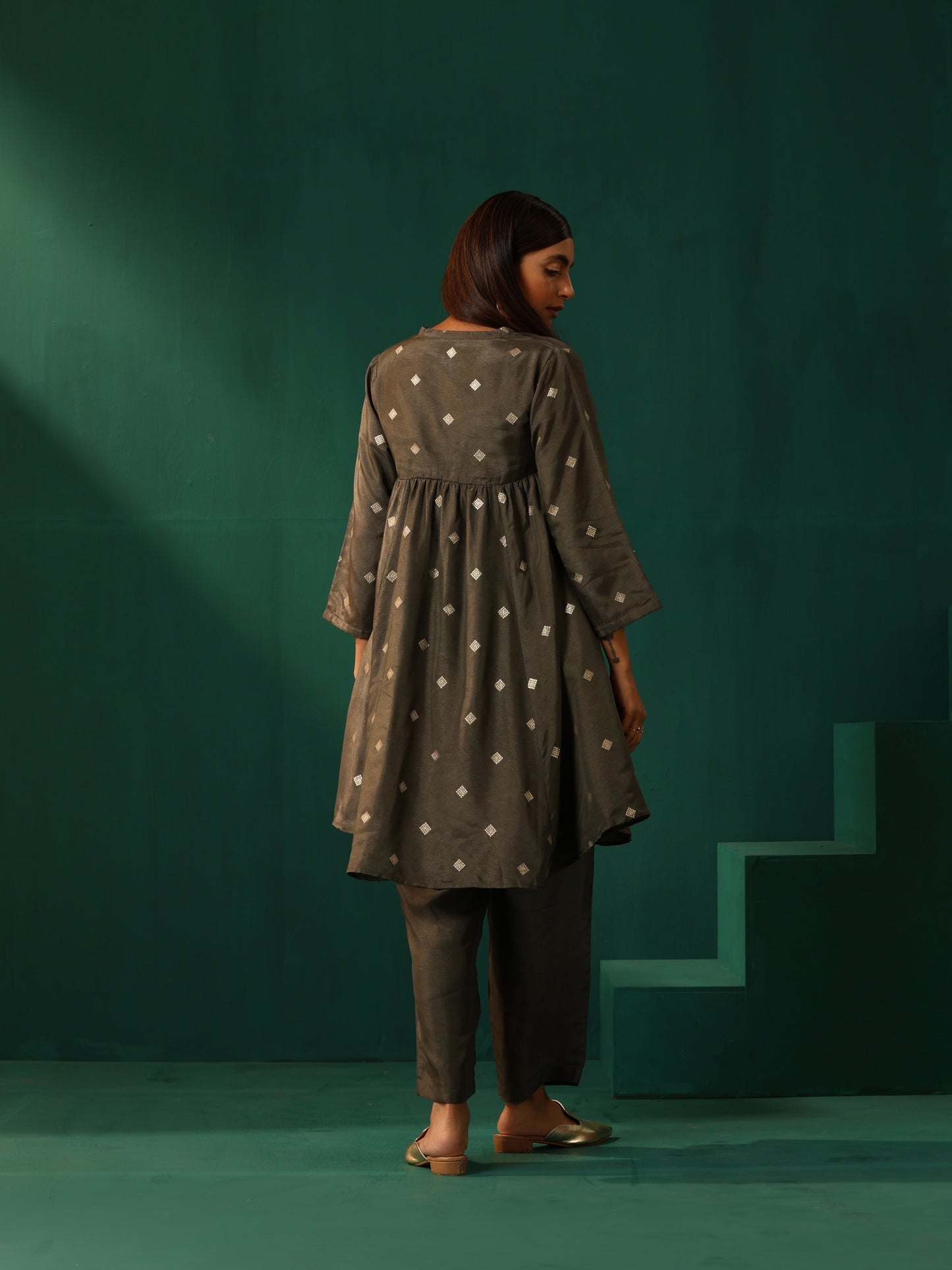 trueBrowns Grey Diamond Viscose Silk Yoke Gathered Co-ord Set - Swadesiicart