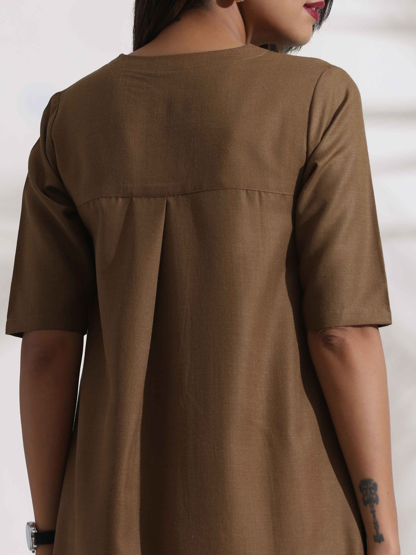 trueBrowns Brown Slub Highslit Kurta Set | Swadesiicart