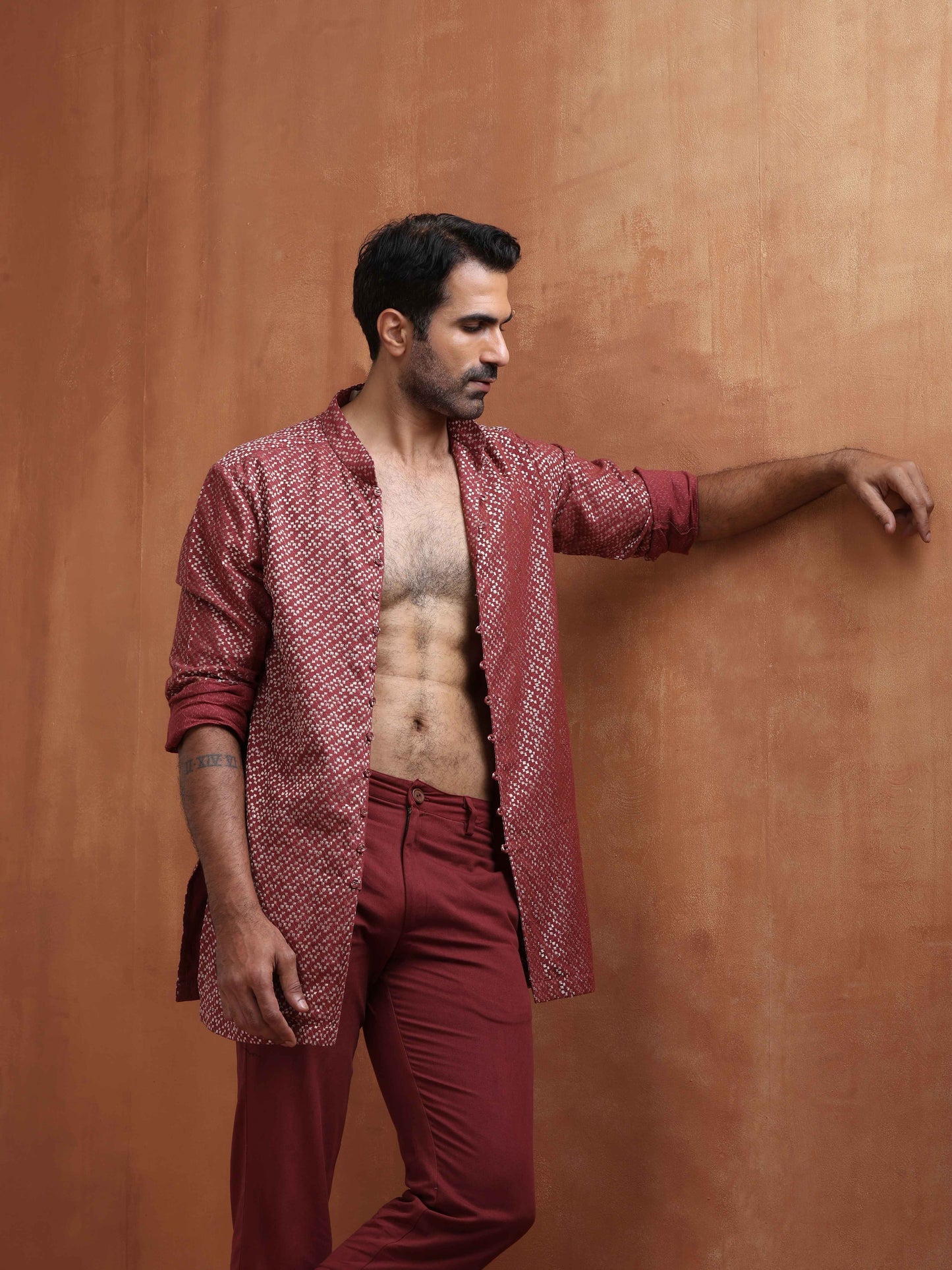 trueBrowns Men's Rust Cotton Dobby Short Kurta | Swadesiicart