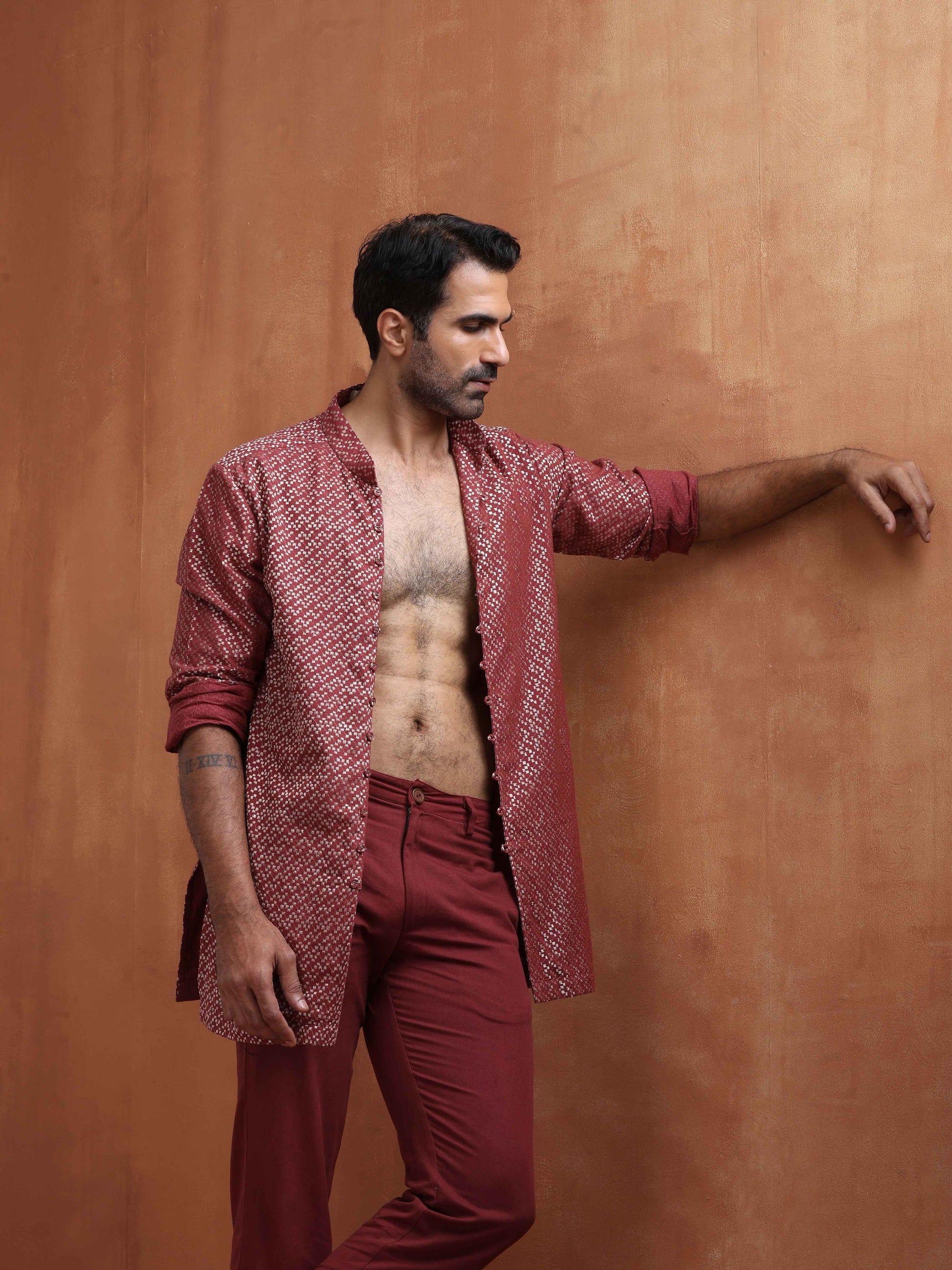 trueBrowns Men's Rust Cotton Dobby Short Kurta | Swadesiicart