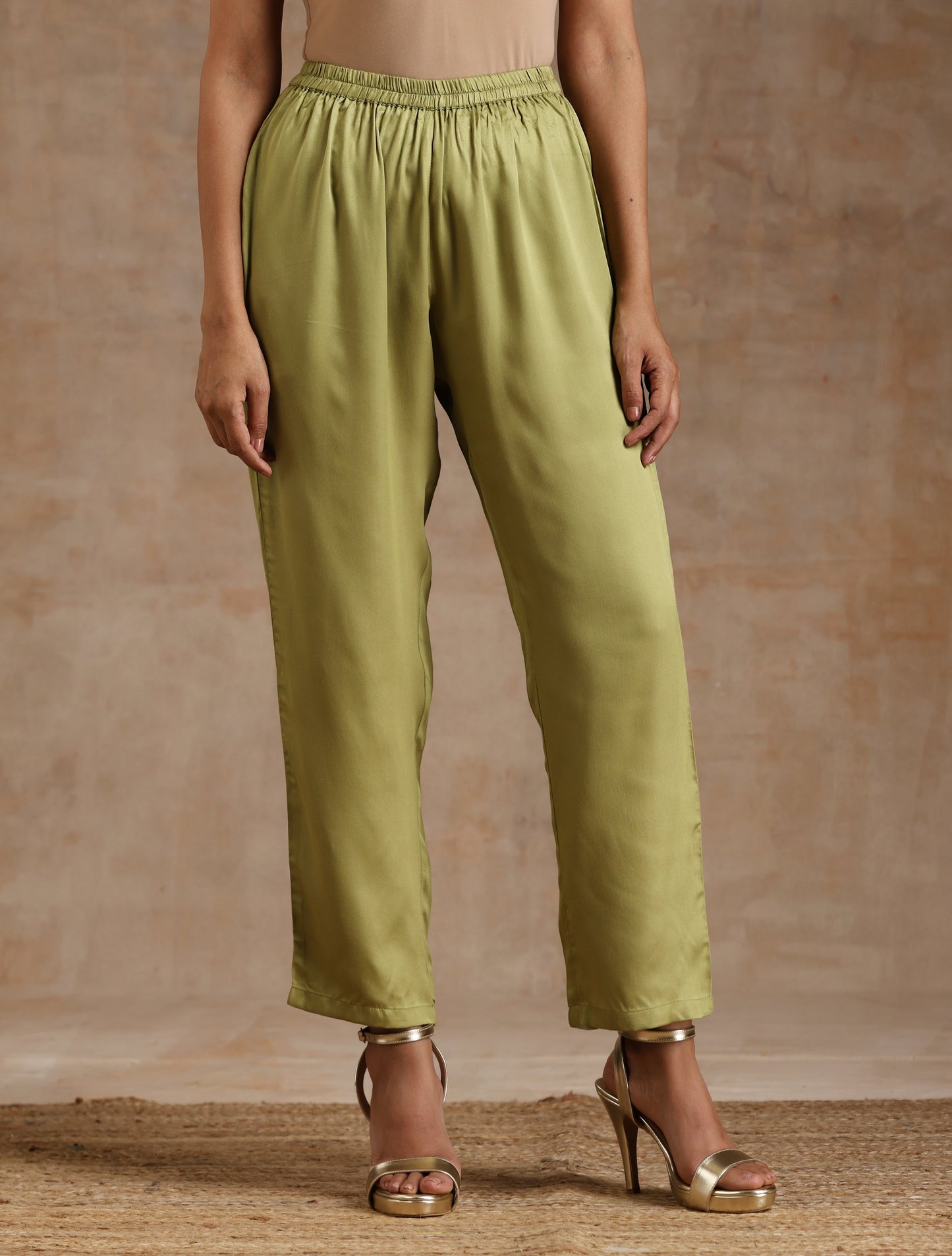 trueBrowns Light Green Modal Satin High-Low Kaftan Kurta Set | Swadesiicart