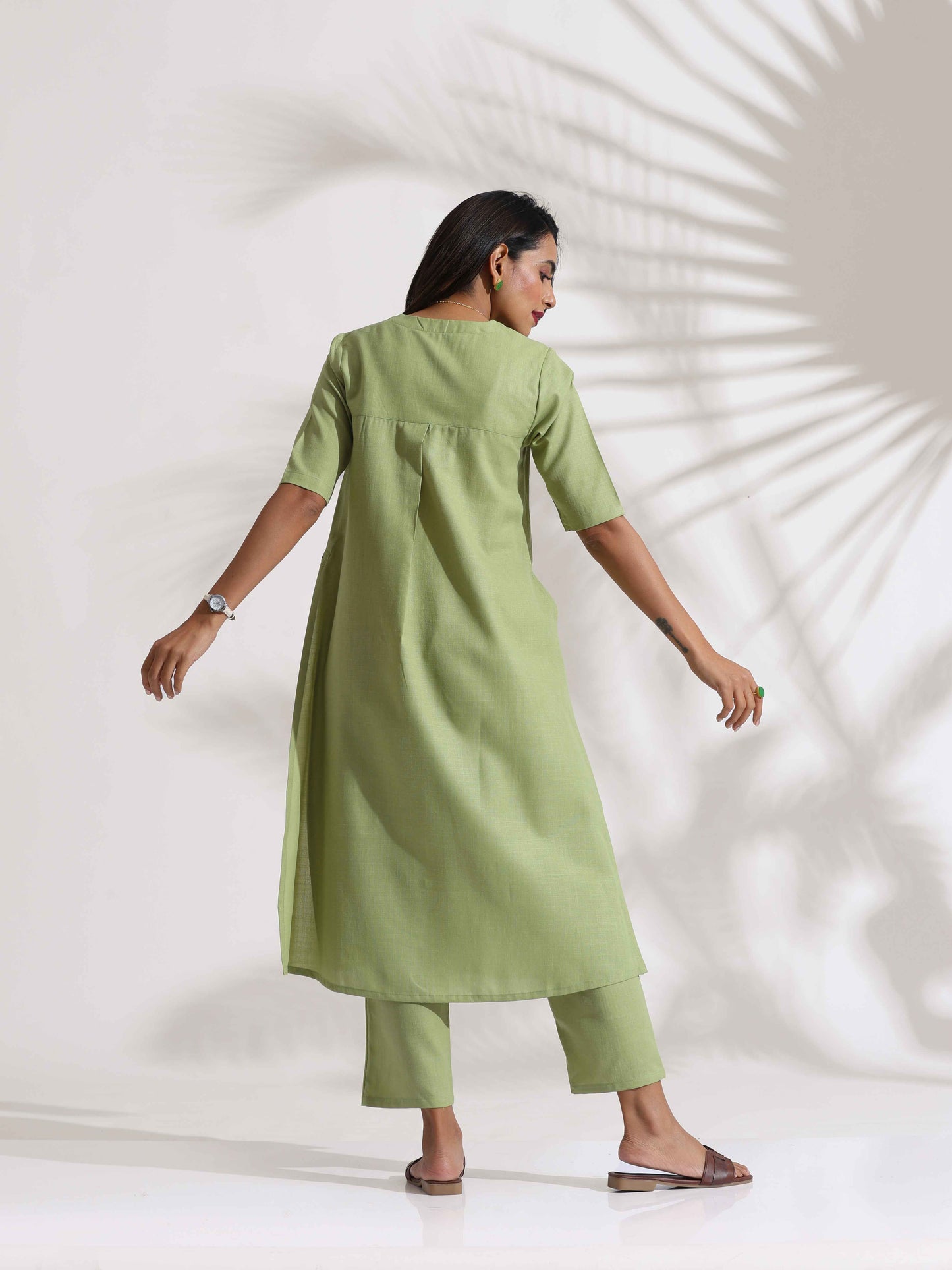 trueBrowns Green Slub Kurta Set | Swadesiicart
