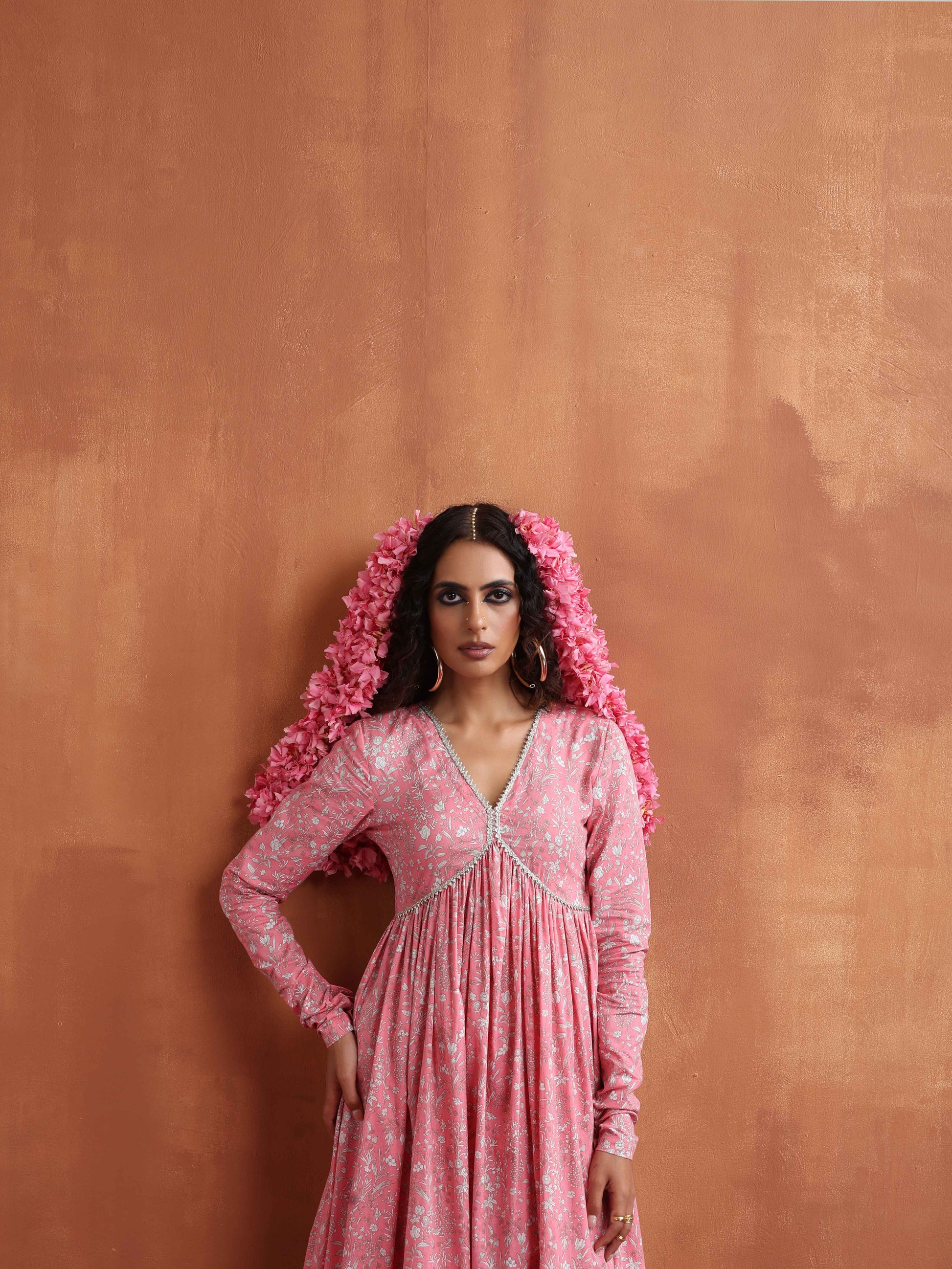 trueBrowns Pink Print Flared Anarkali Kurta Set | Swadesiicart