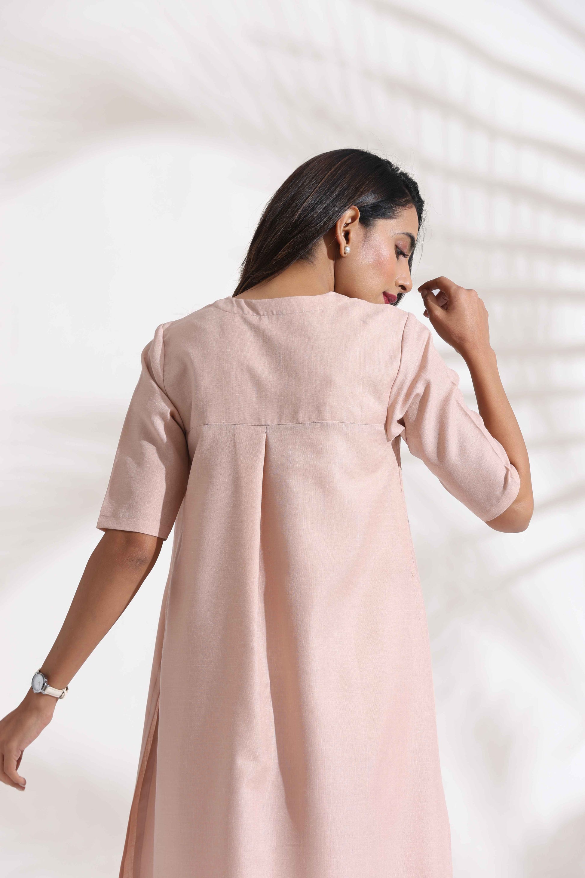 trueBrowns Light Pink Slub Kurta Set | Swadesiicart