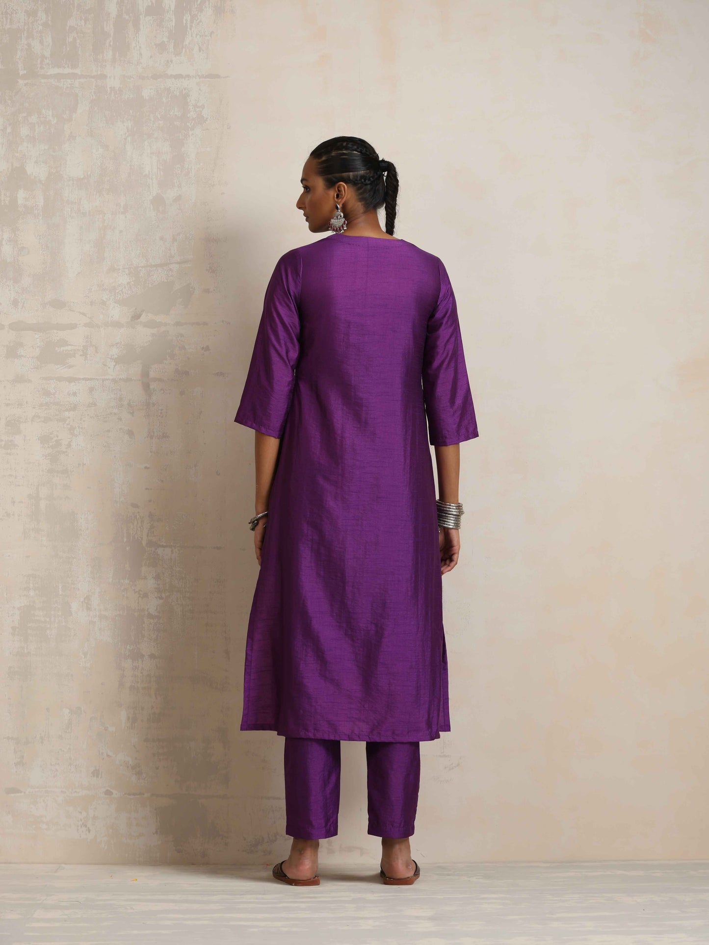 trueBrowns Purple Silk High Slit Kurta Set | Swadesiicart
