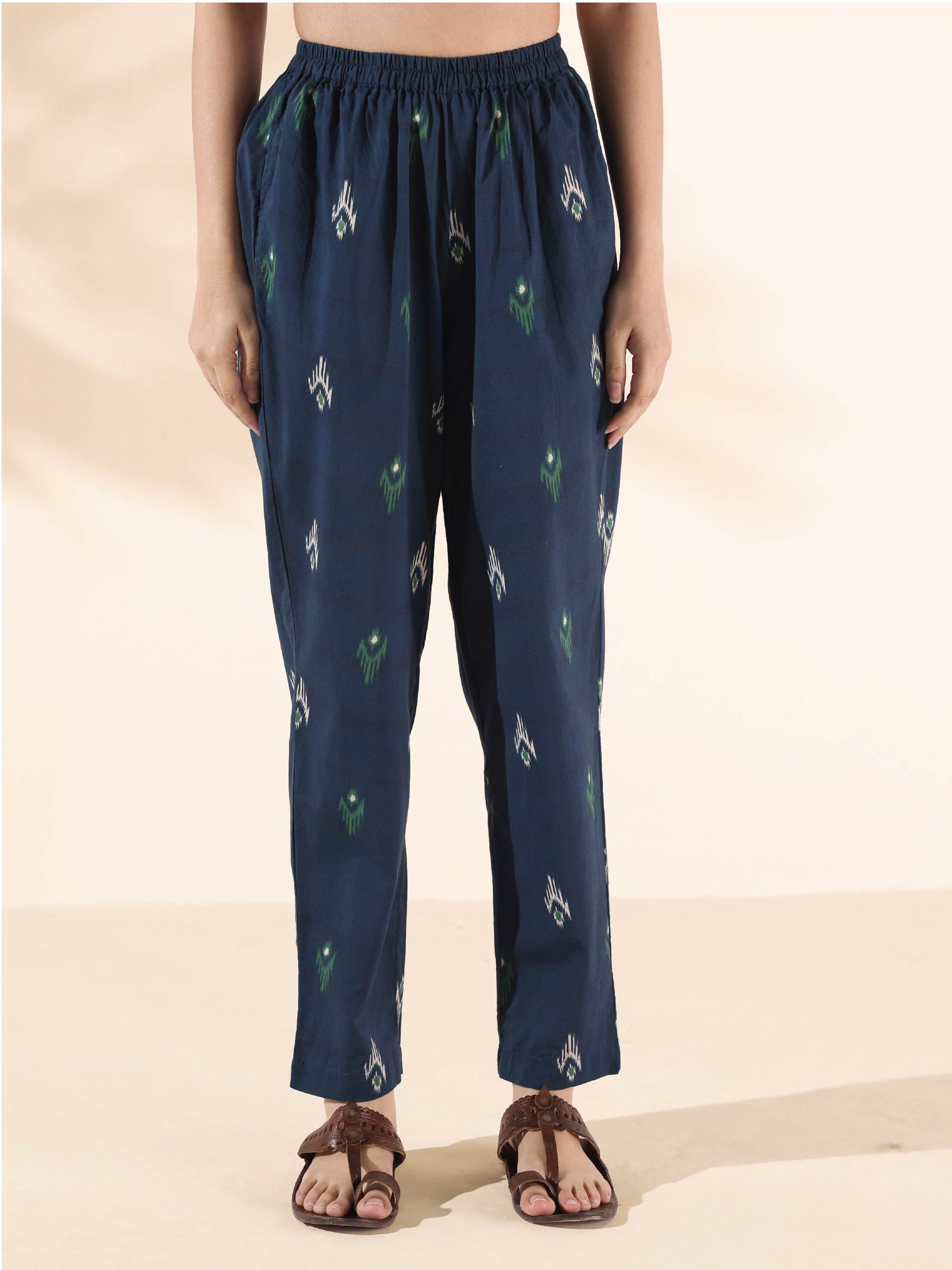 trueBrowns Green Cotton Ikat Flared Kurta Pant Set | Swadesiicart