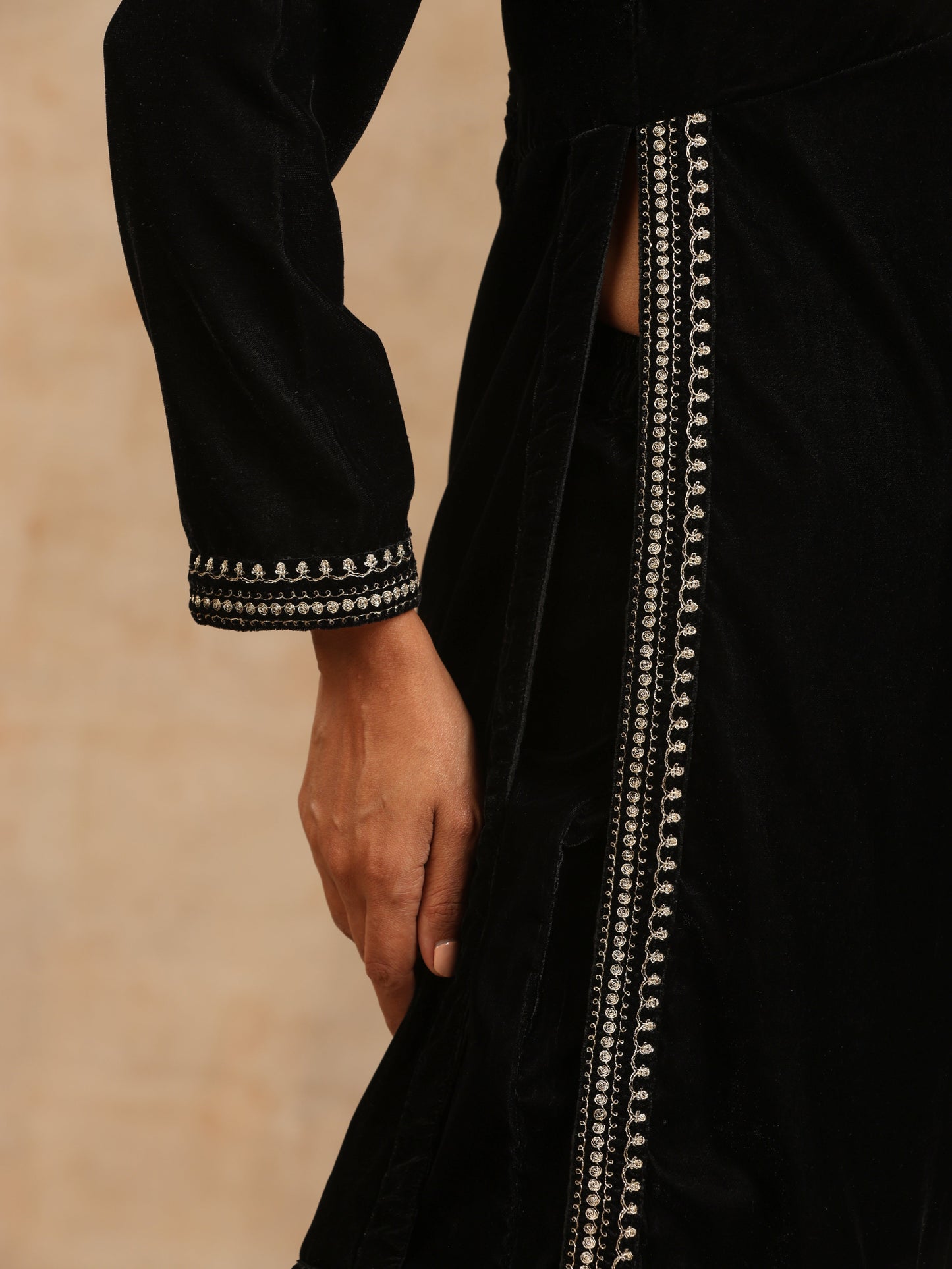 trueBrowns Black Velvet Embroidered Co-ord Set - Swadesiicart