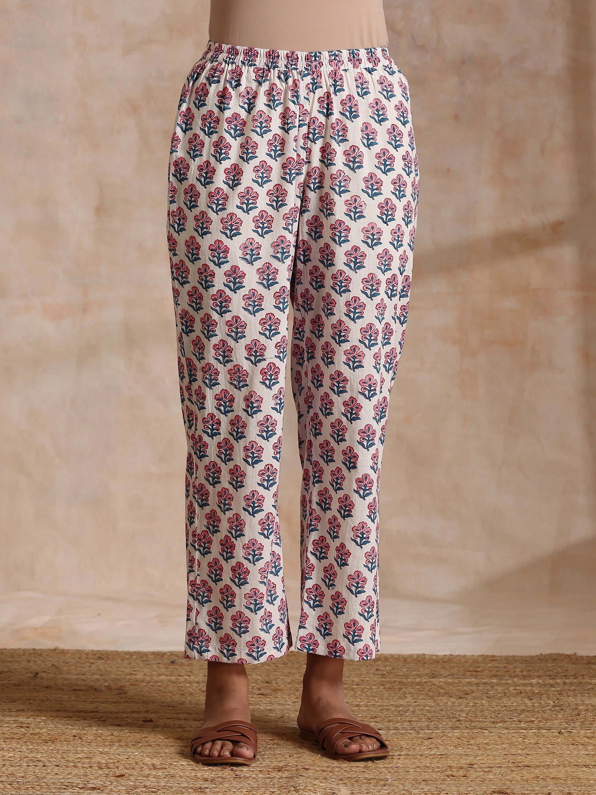 trueBrowns White With Pink Blue Floral Block Print Cotton Flared Slit Kurta Pant Set | Swadesiicart