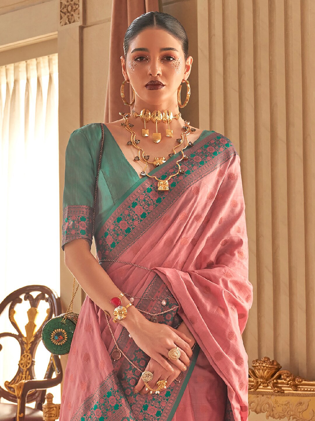 Mitera Ethnic Motifs Woven Design Zari Silk Blend Banarasi Saree | Swadesiicart