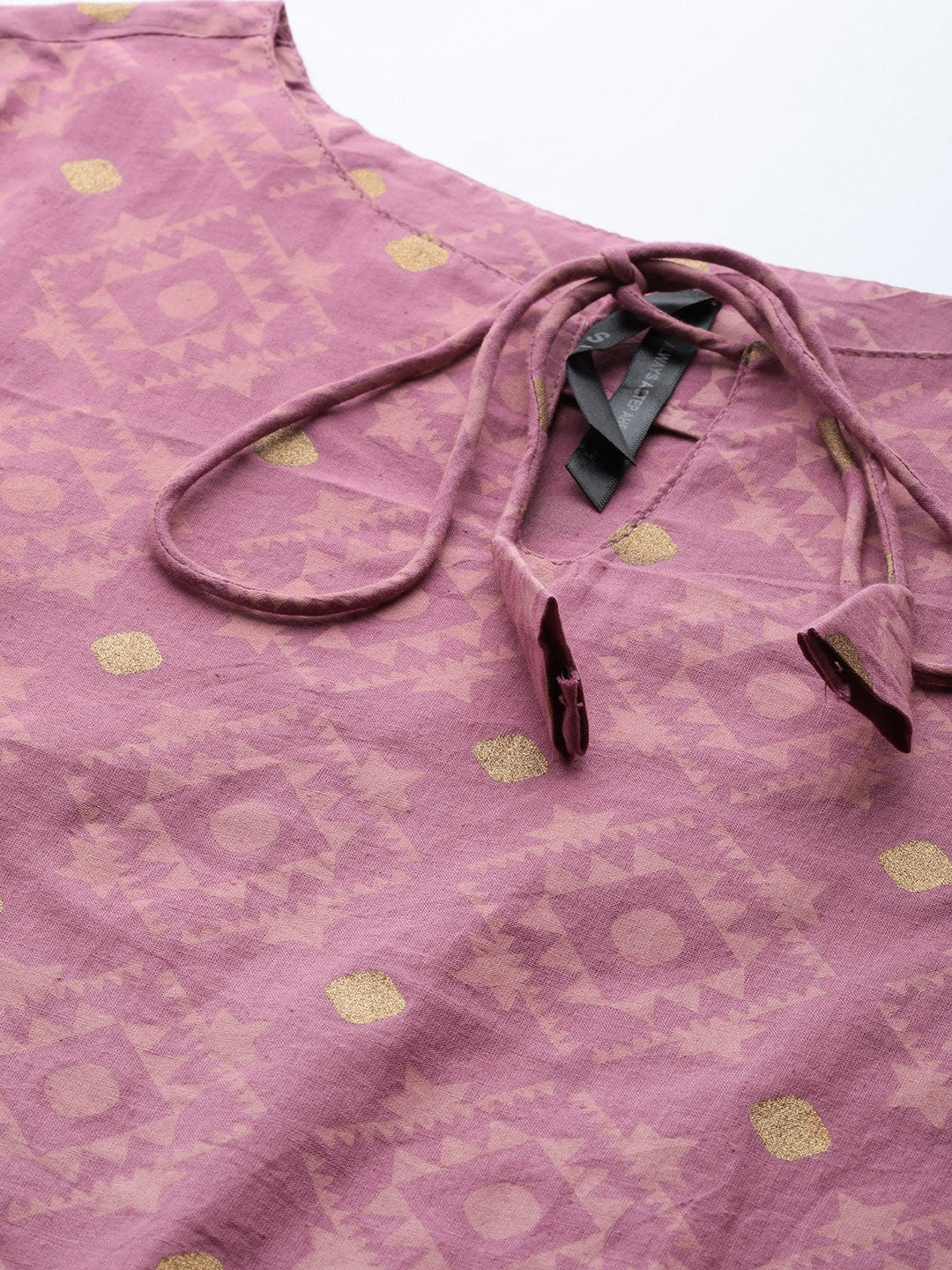 HERE&NOW Women Pink Geometric Printed Kurta - Swadesiicart