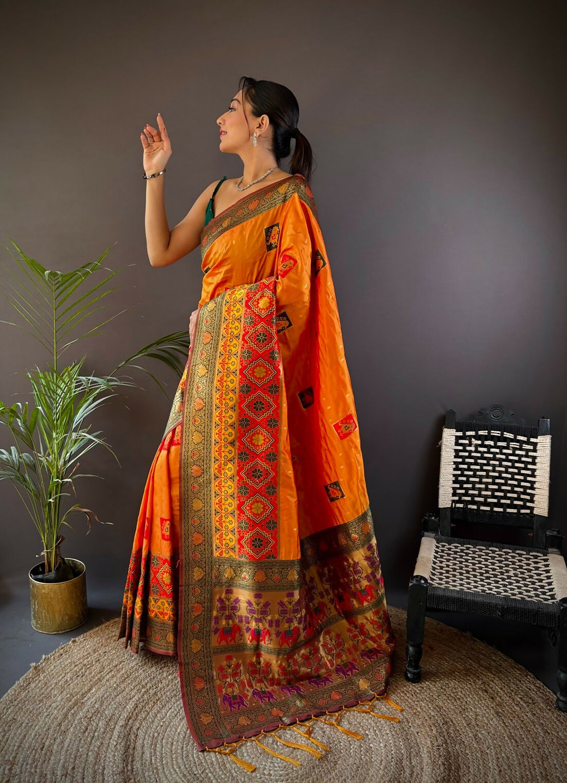 Joban Fashion Deep Maroon Small Butti Banarasi Silk Sarees | Swadesiicart