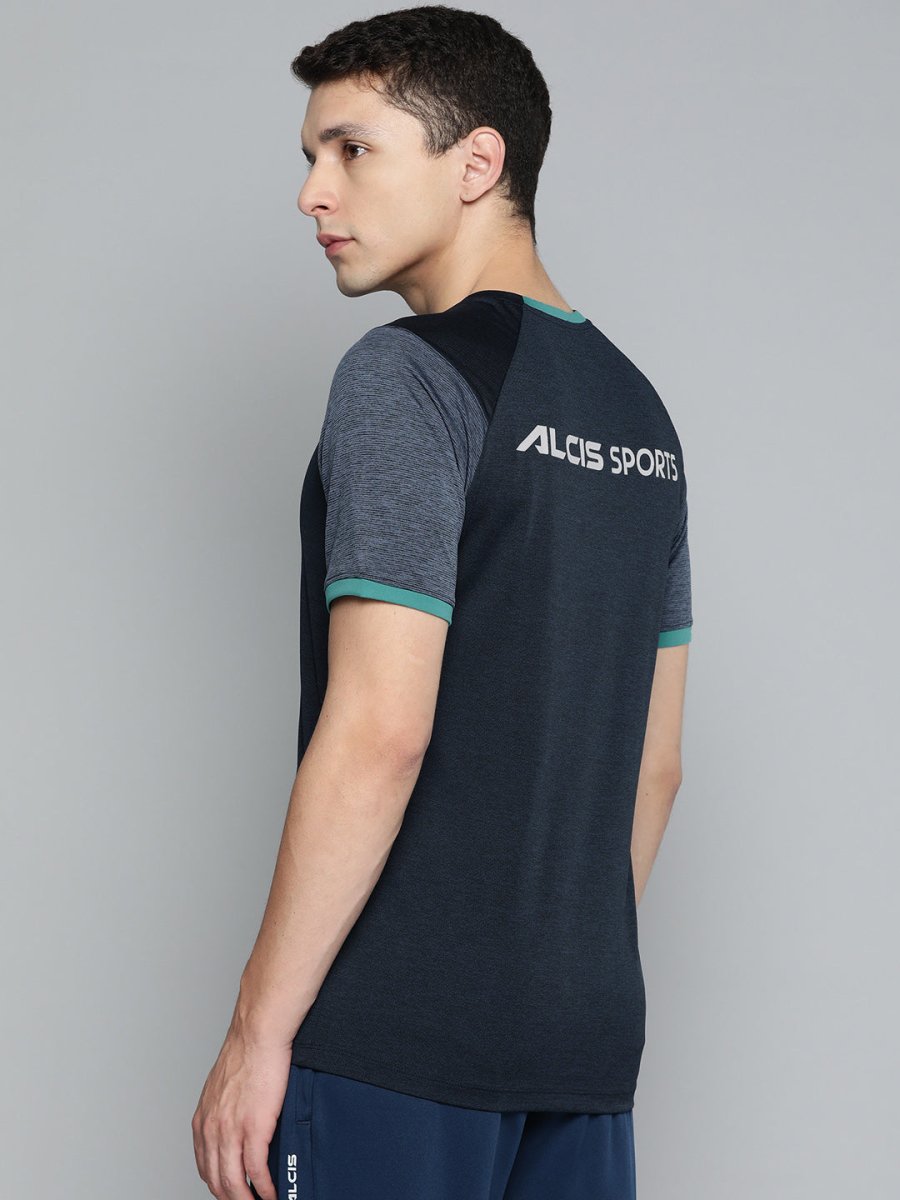 Alcis Men Colourblocked Dry Tech Slim Fit T-shirt | Swadesiicart