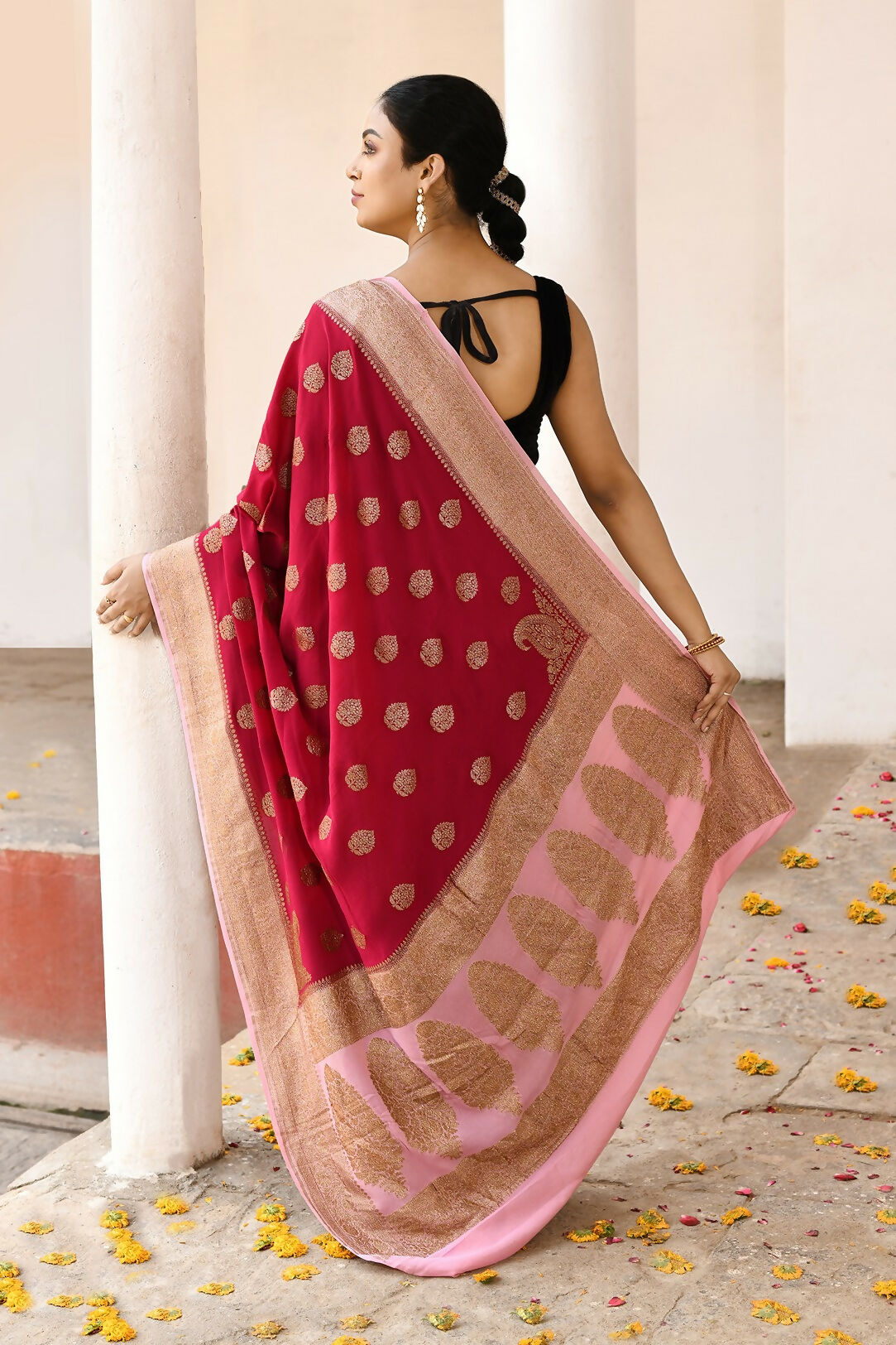 Joban Fashion Red Crepe Chiffon Pure Handloom Banarasi Silk Saree | Swadesiicart