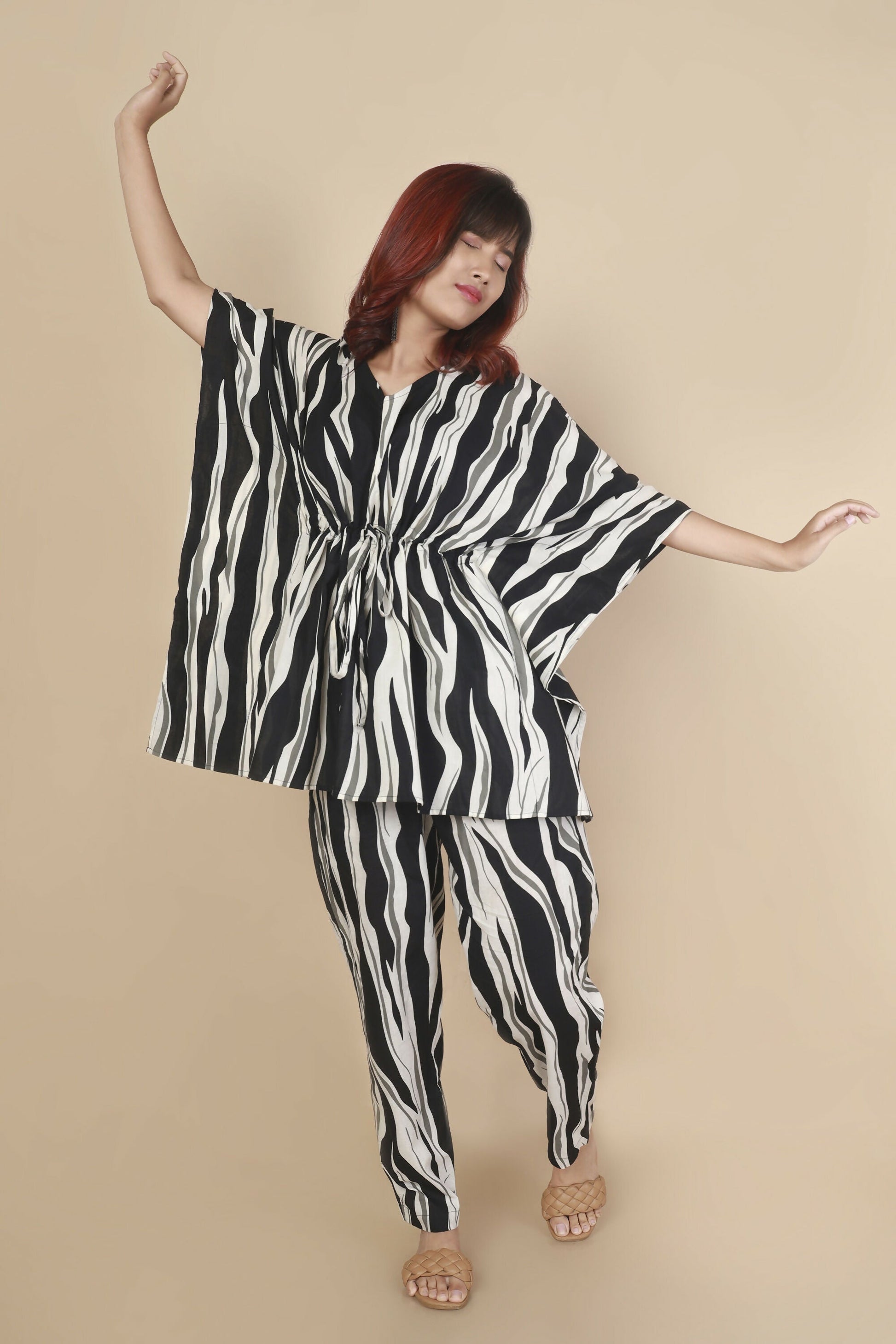 Breathables Women’S Loungewear Kaftan Cotton Black & White Abstract Print Co-Ord Set