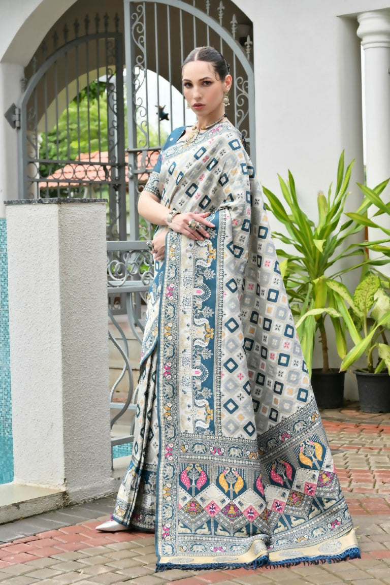 Vishnu Weaves Women's Rama Banarasi Silk Patola Zari Woven Saree with Blouse - Swadesiicart