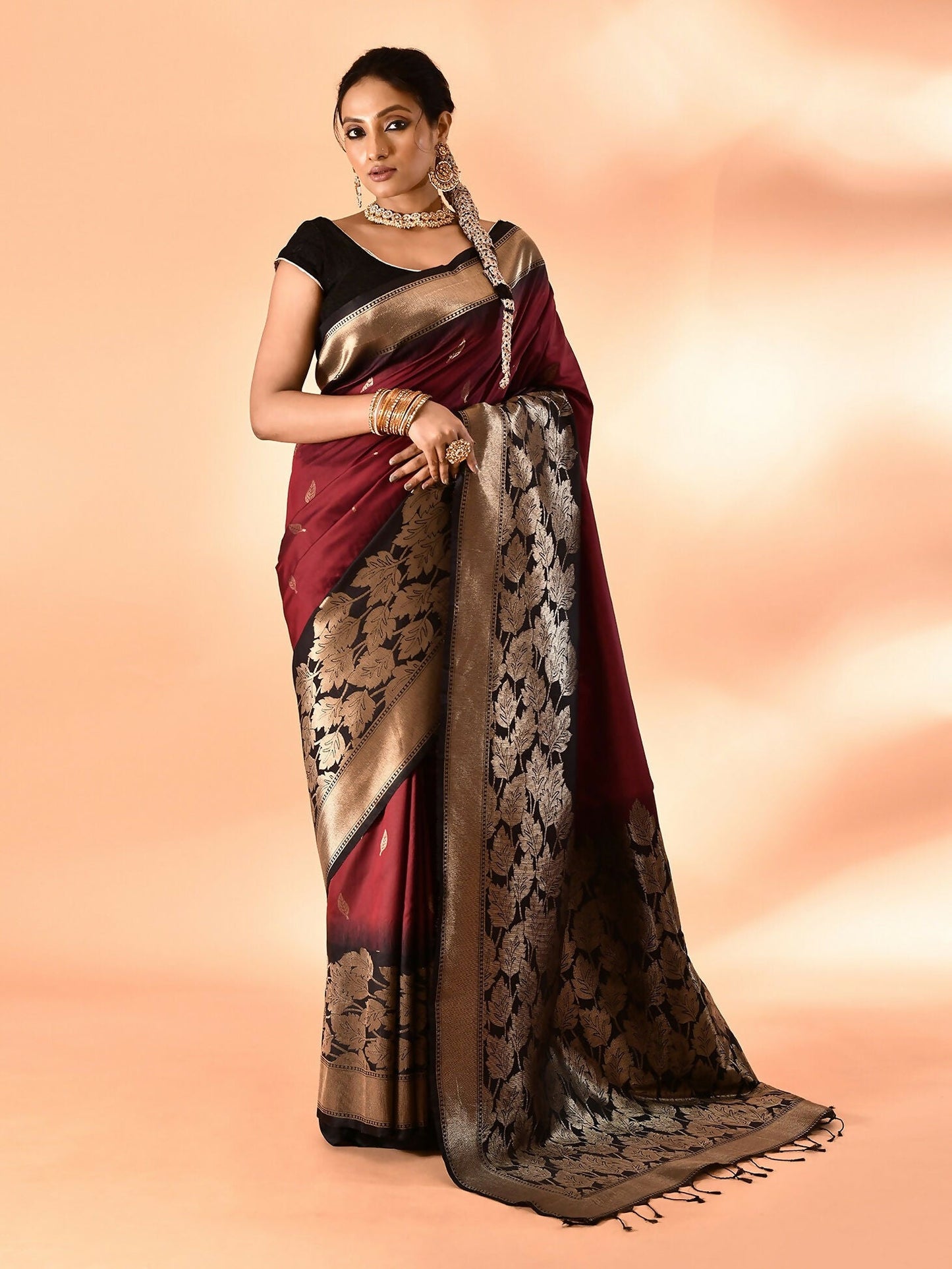 Joban Fashion Maroon & Black Plain With Weaving Border Banarasi Silk Sarees | Swadesiicart