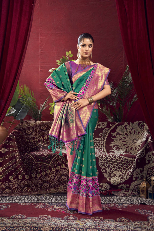 Vishnu Weaves Women's Rama Paithani Silk Saree with Blouse - Swadesiicart