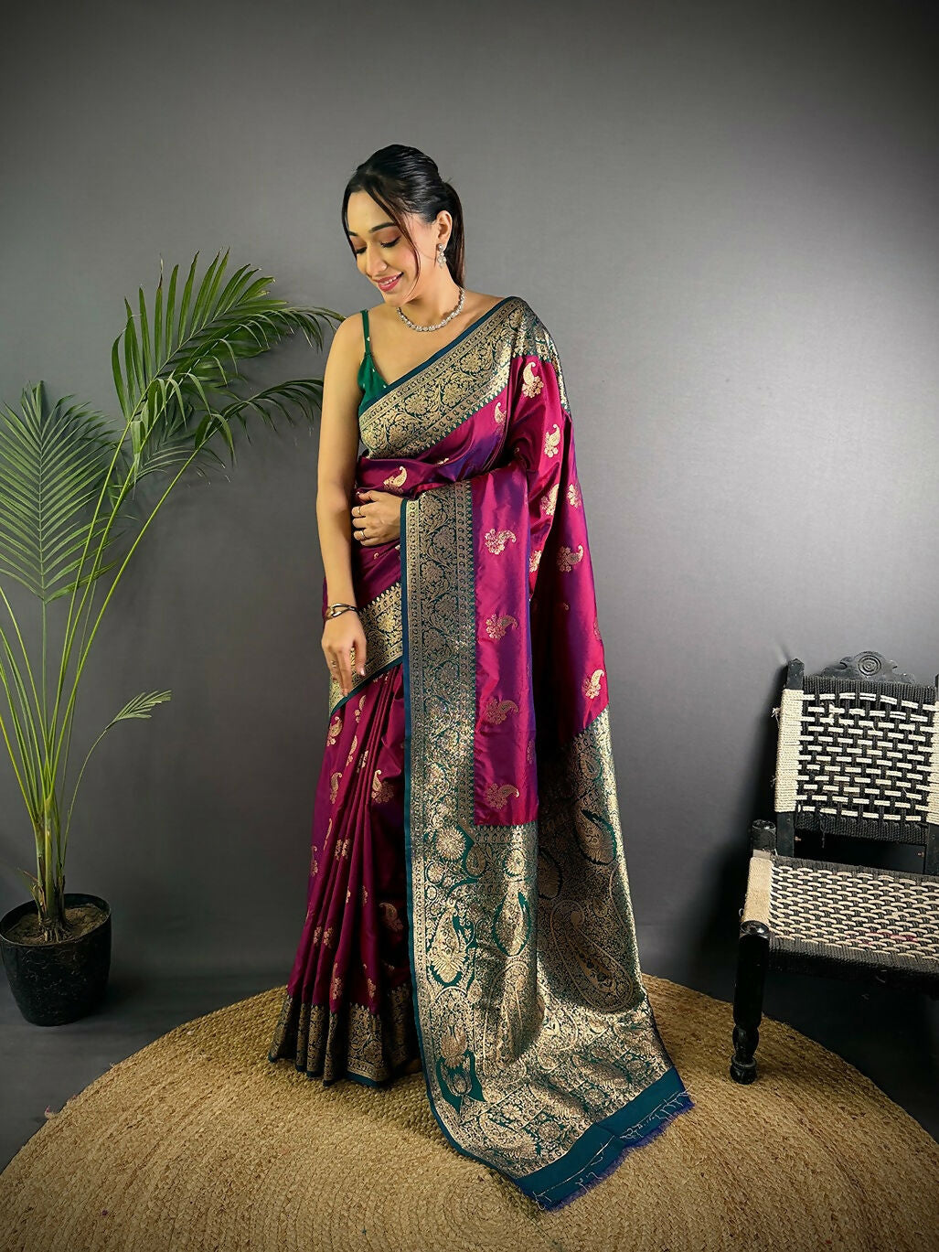 Joban Fashion Banarasi Rani Pink Woven Butti Soft Silk Saree | Swadesiicart