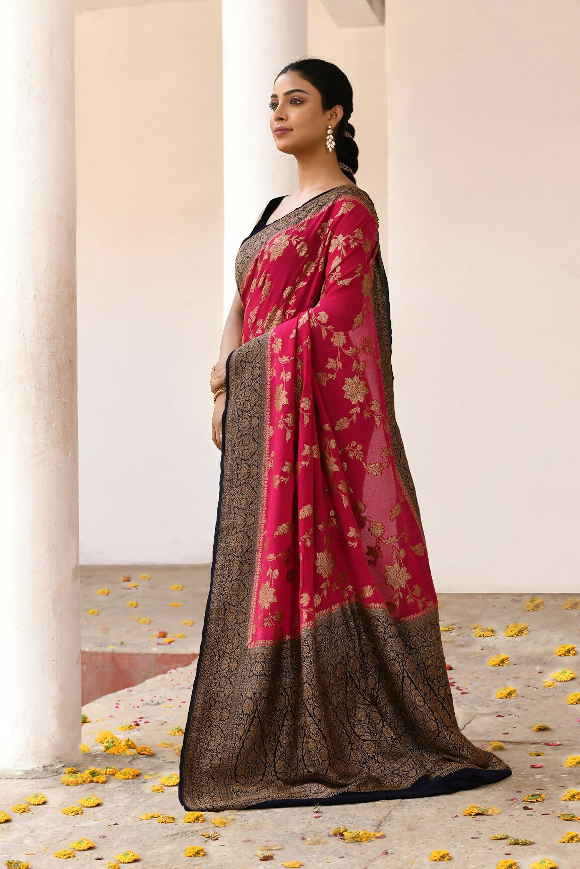 Joban Fashion Fuchsia Crepe Chiffon Pure Handloom Banarasi Silk Saree | Swadesiicart