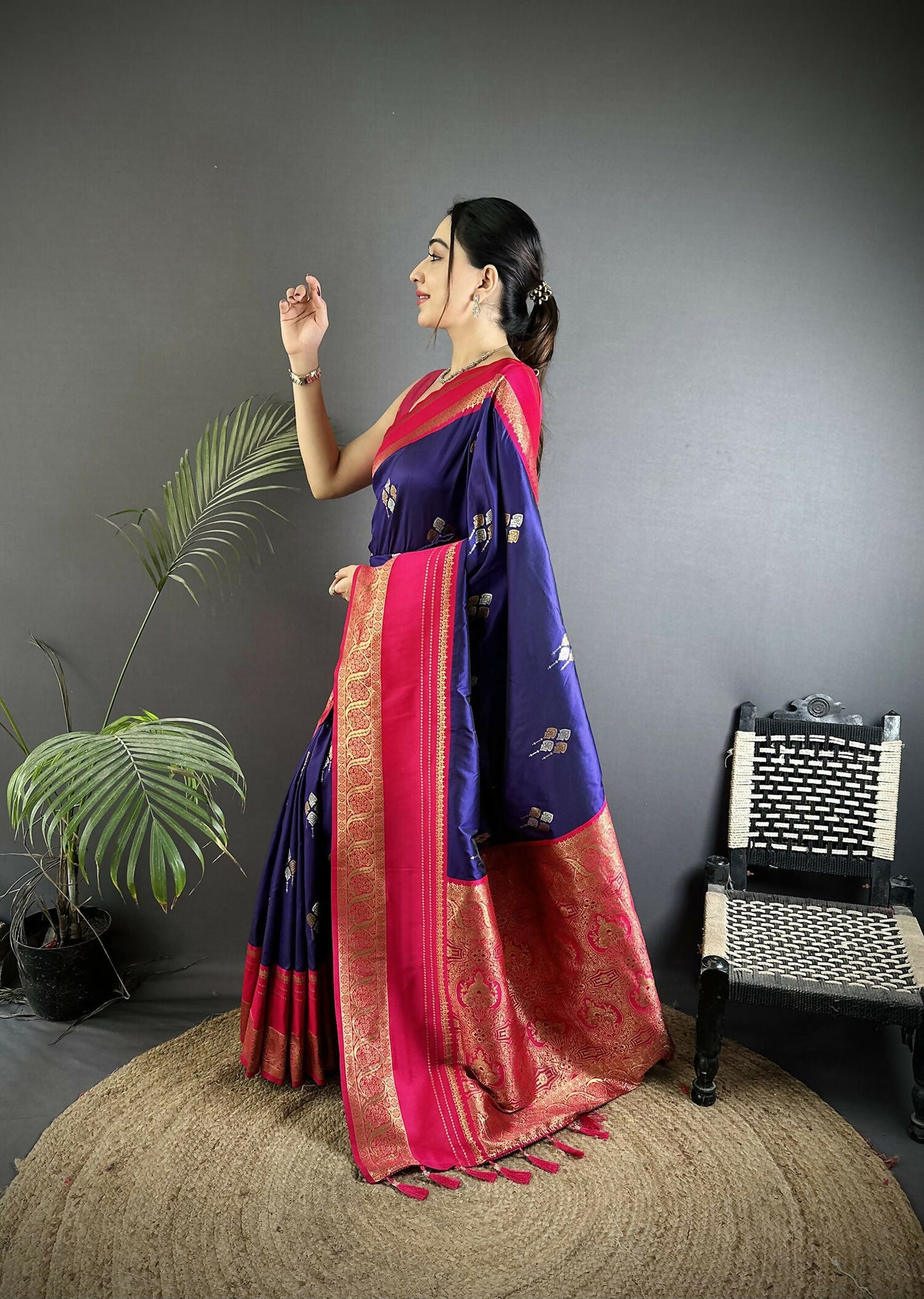 Joban Fashion Violet Banarasi Soft Silk Woven Saree | Swadesiicart