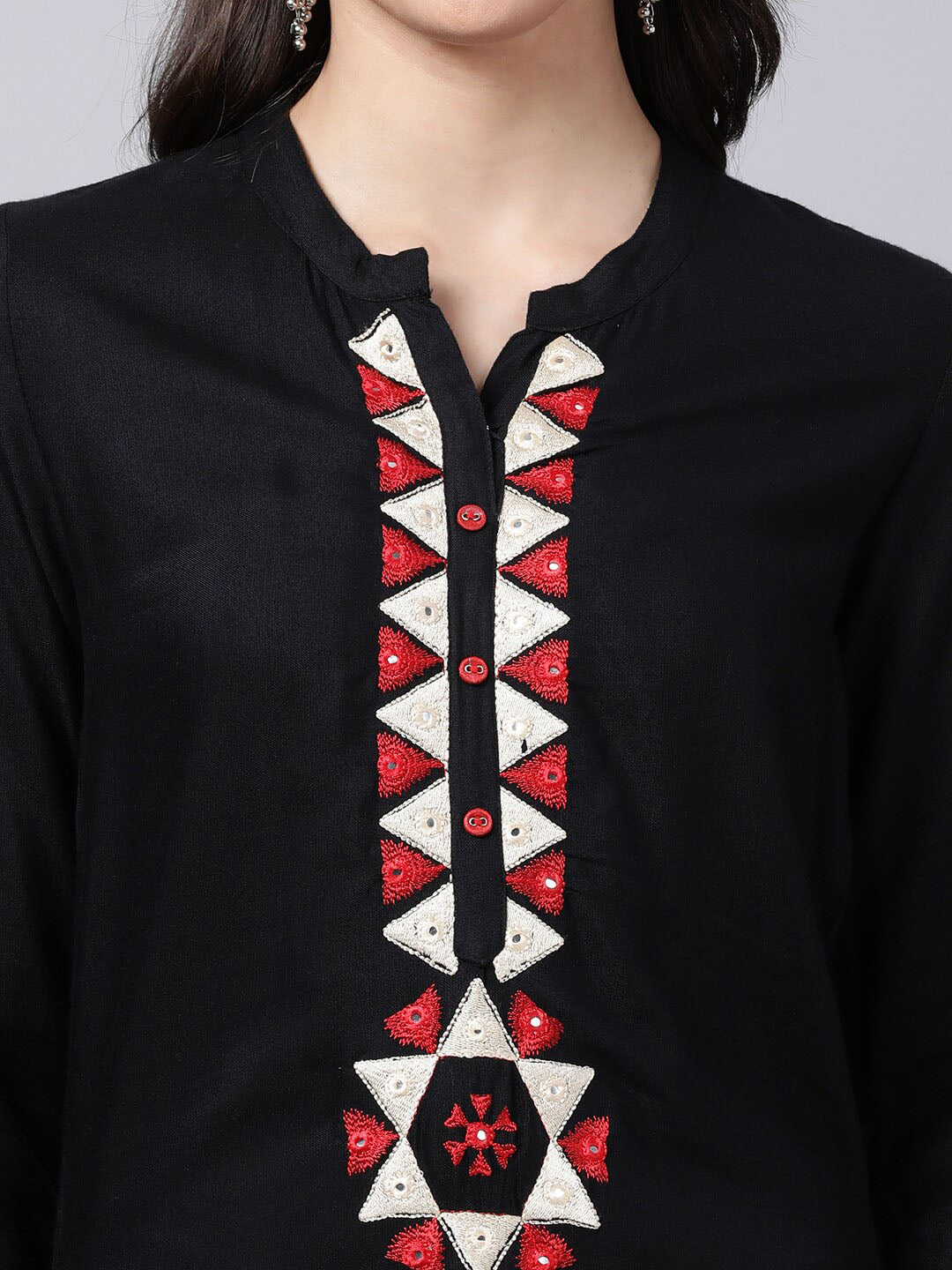 Souchii Women Black Geometric Embroidered Grandeur & Majestic Artwork Kurta - Swadesiicart