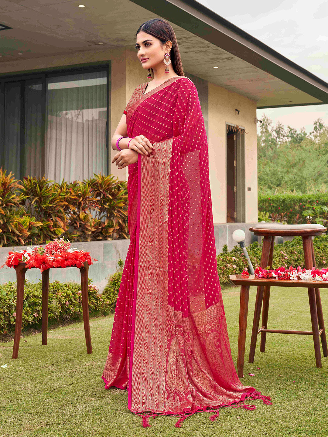 Tikhi Imli Woven Design Zari Art Silk Saree | Swadesiicart