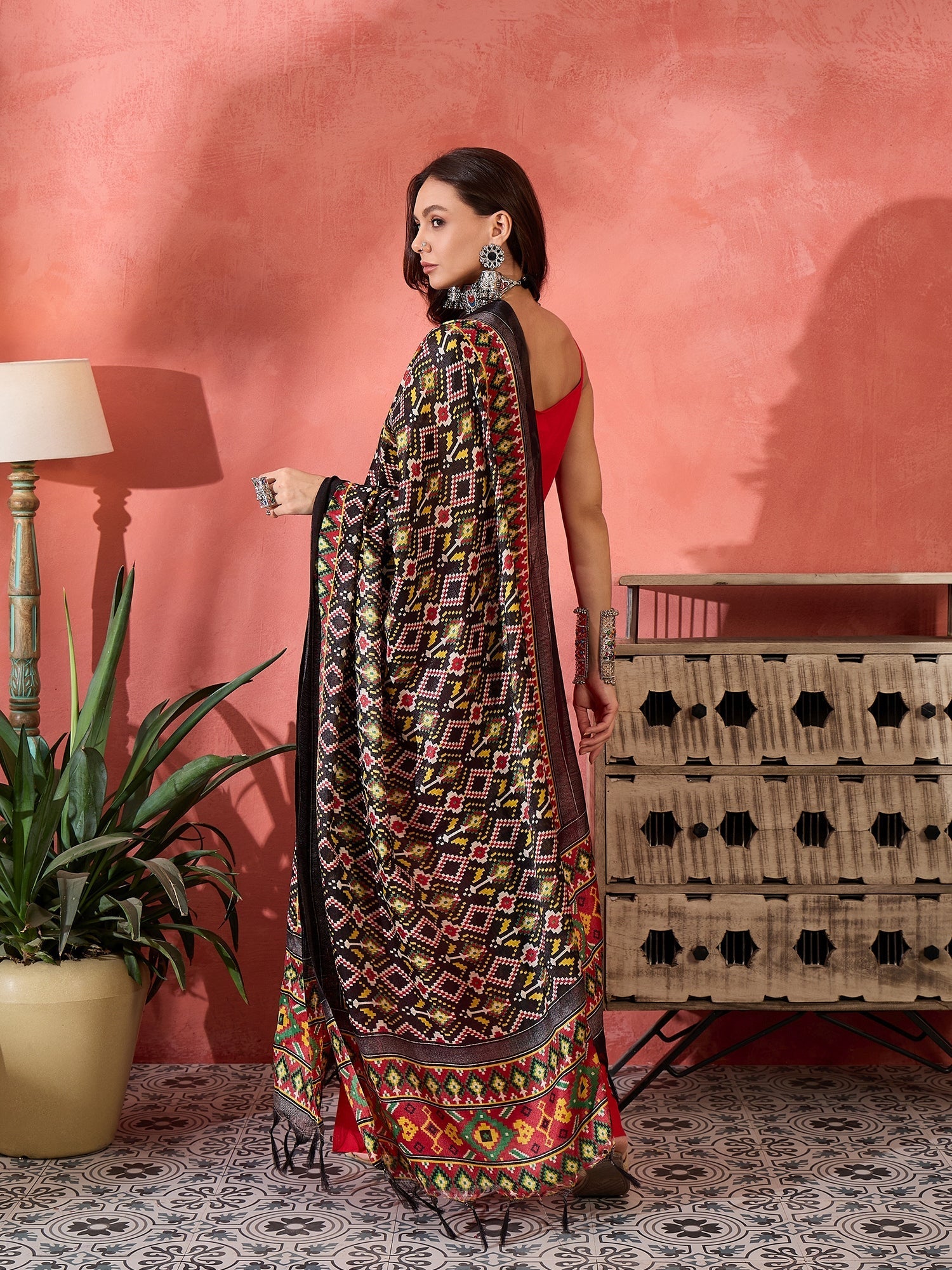 InWeave Red Strappy Kurta Set Black Patola Dupatta - Swadesiicart