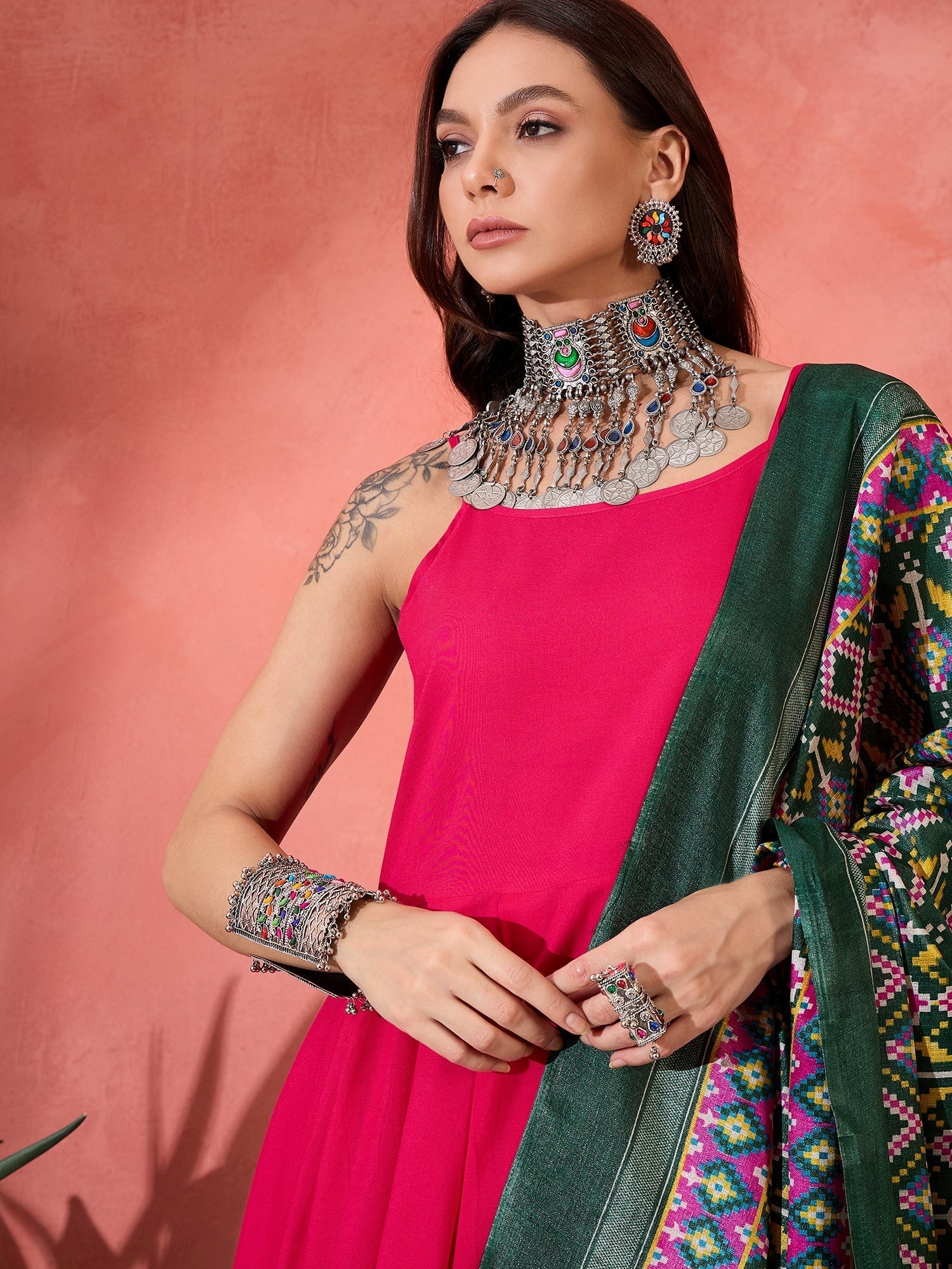 InWeave Fuchsia Strappy Kurta Set Green Patola Dupatta - Swadesiicart